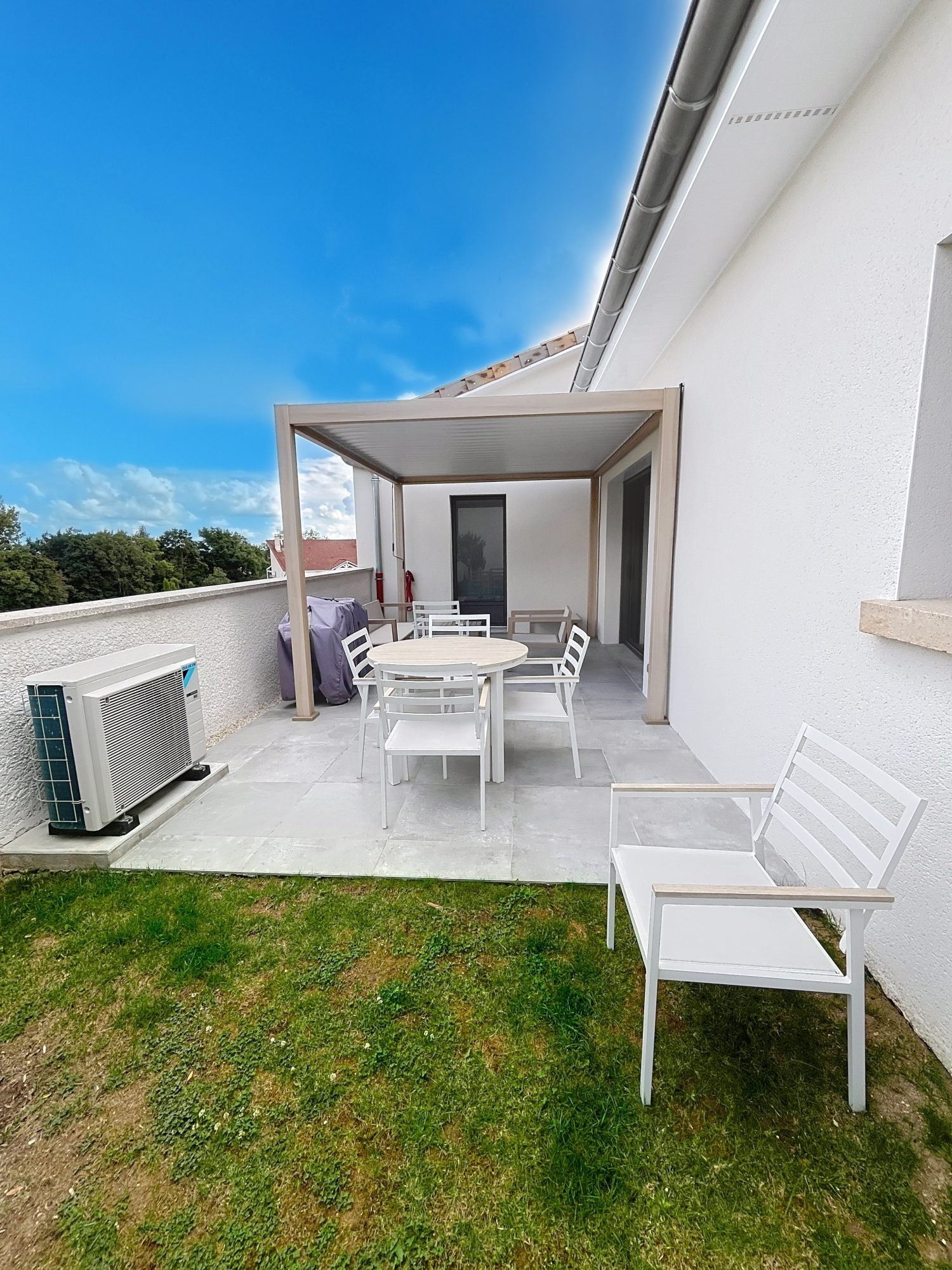 MAISON NEUVE Crêches-sur-Saône 71680