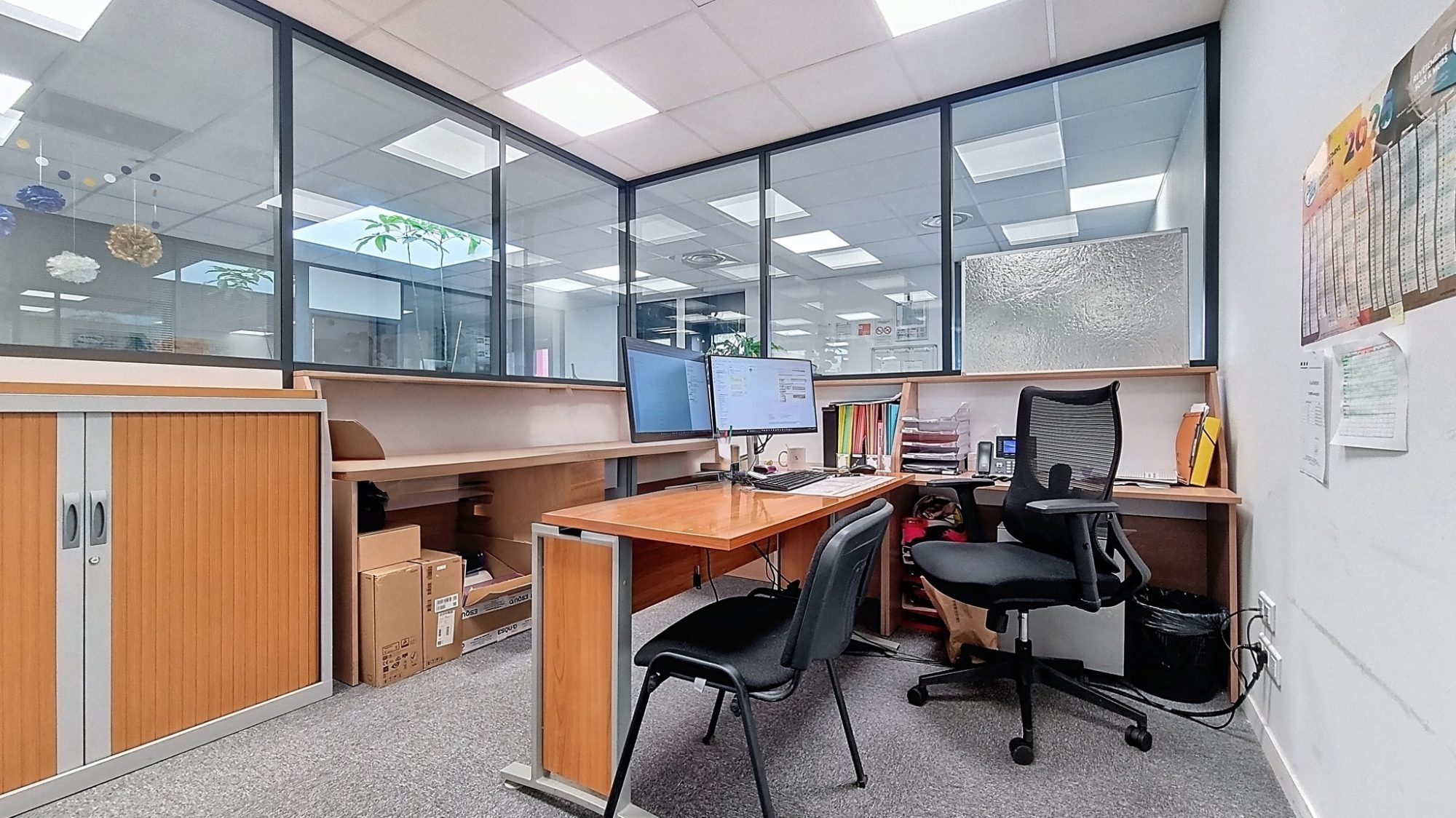 Local professionnel 399m² - Vénissieux Vénissieux 69200