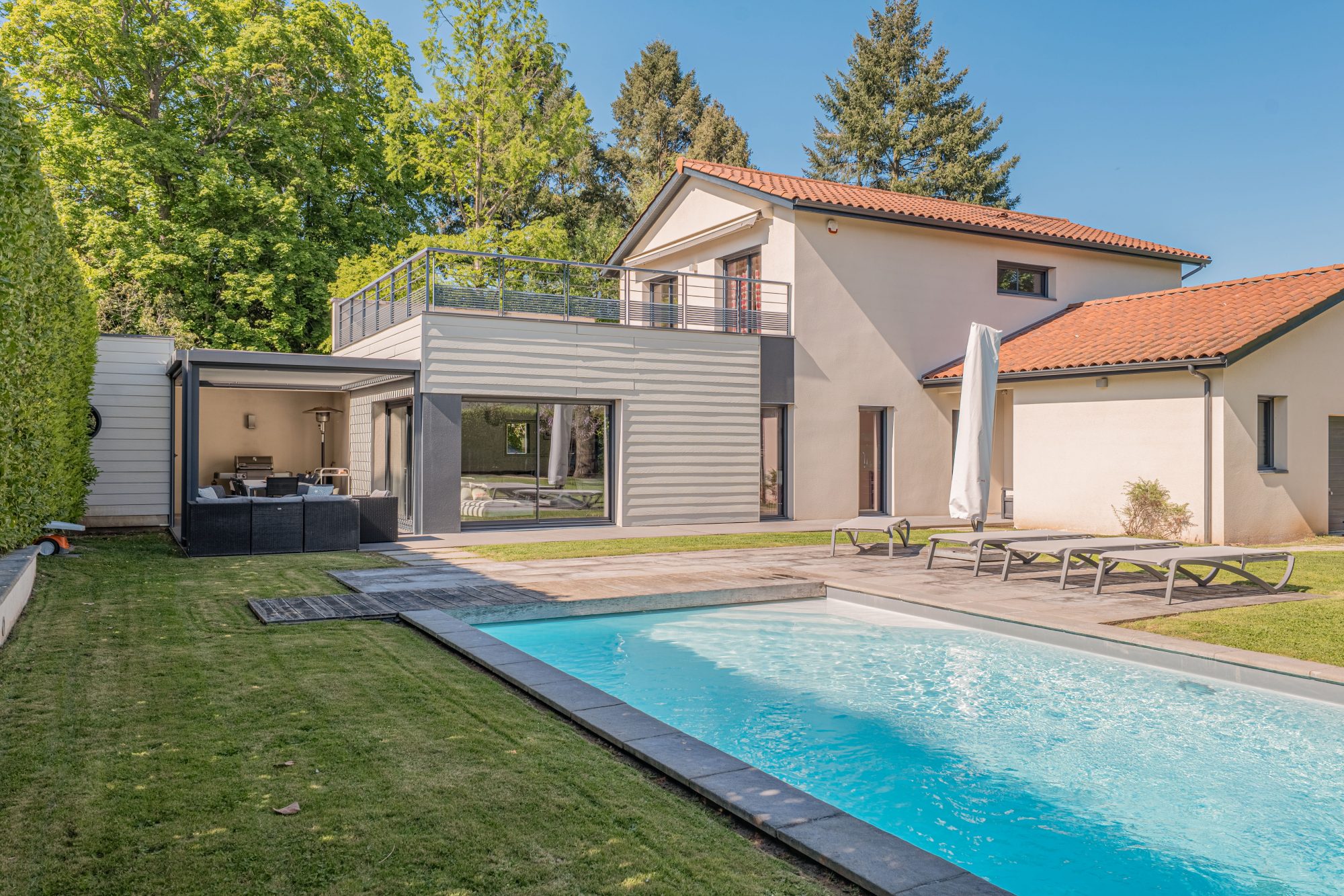Centre Chazay d'Azergues, maison contemporaire