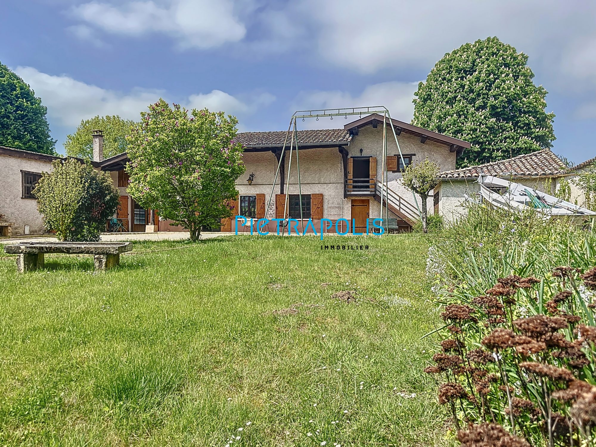 Maison familiale de campagne - à rénover - St Didier sur Chalaronne