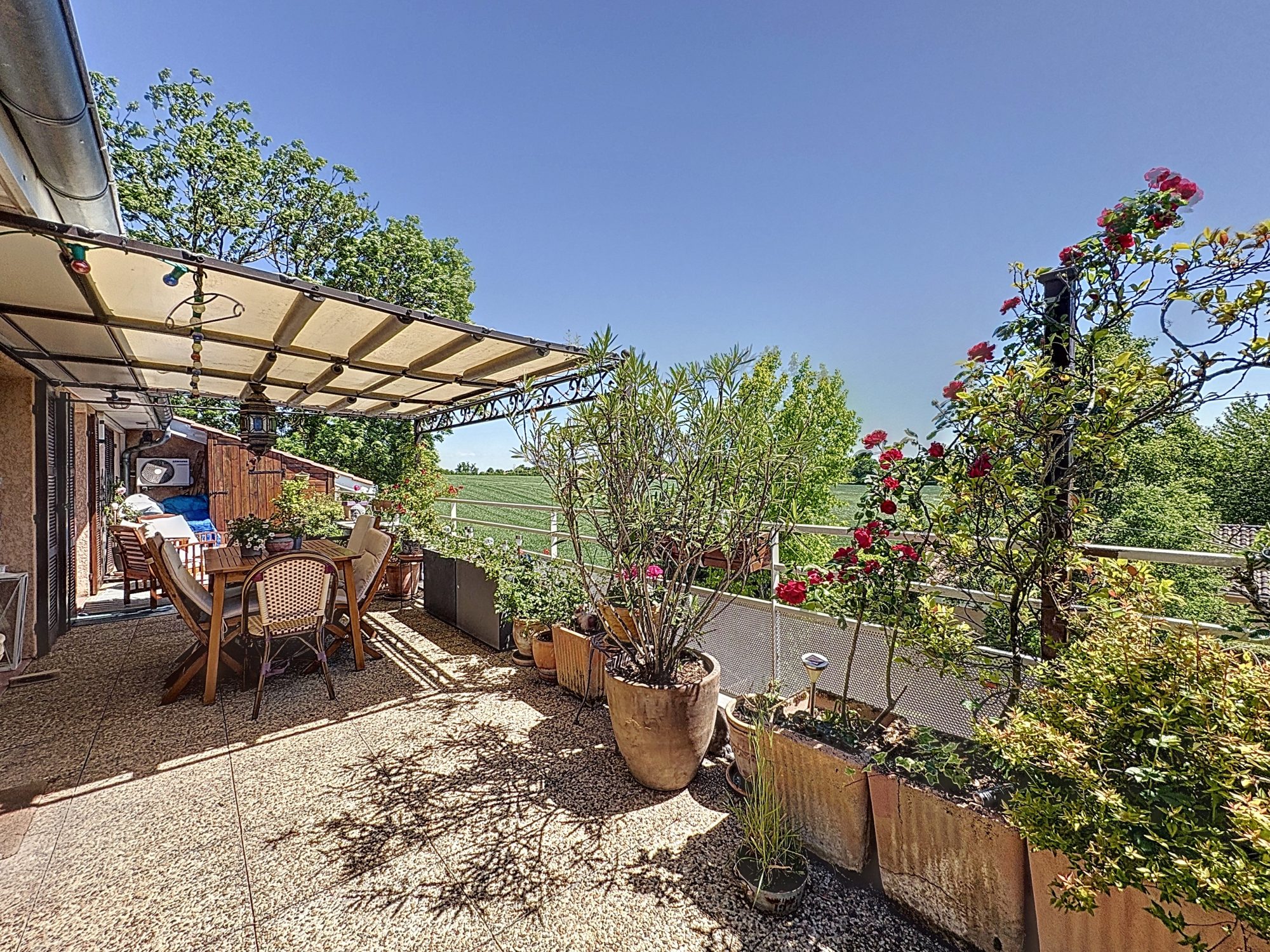 T3 dernier étage avec terrasse à vivre Tramoyes 01390