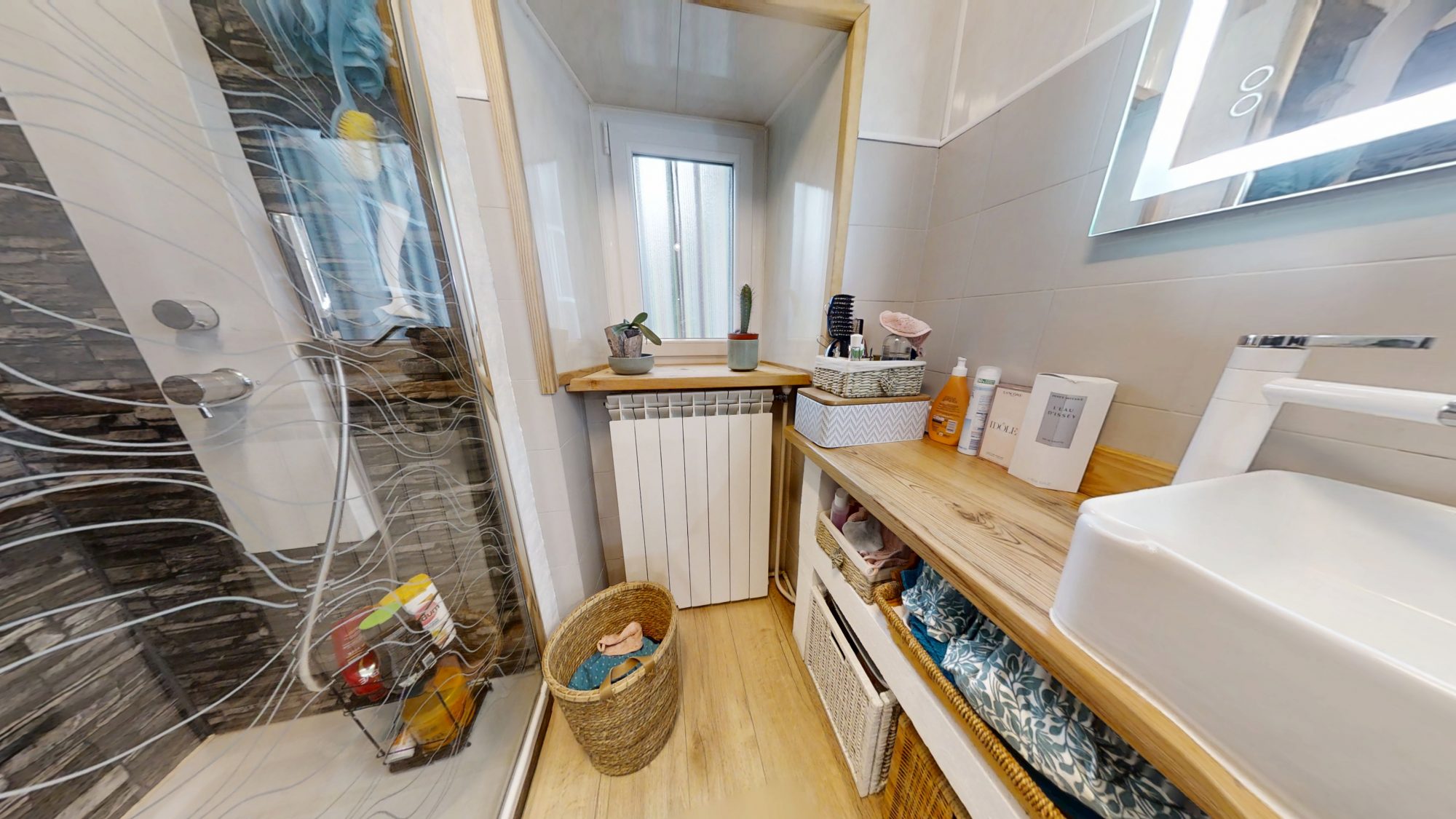 Maison - 5 pièces - 100 m² - Vanosc (07690)