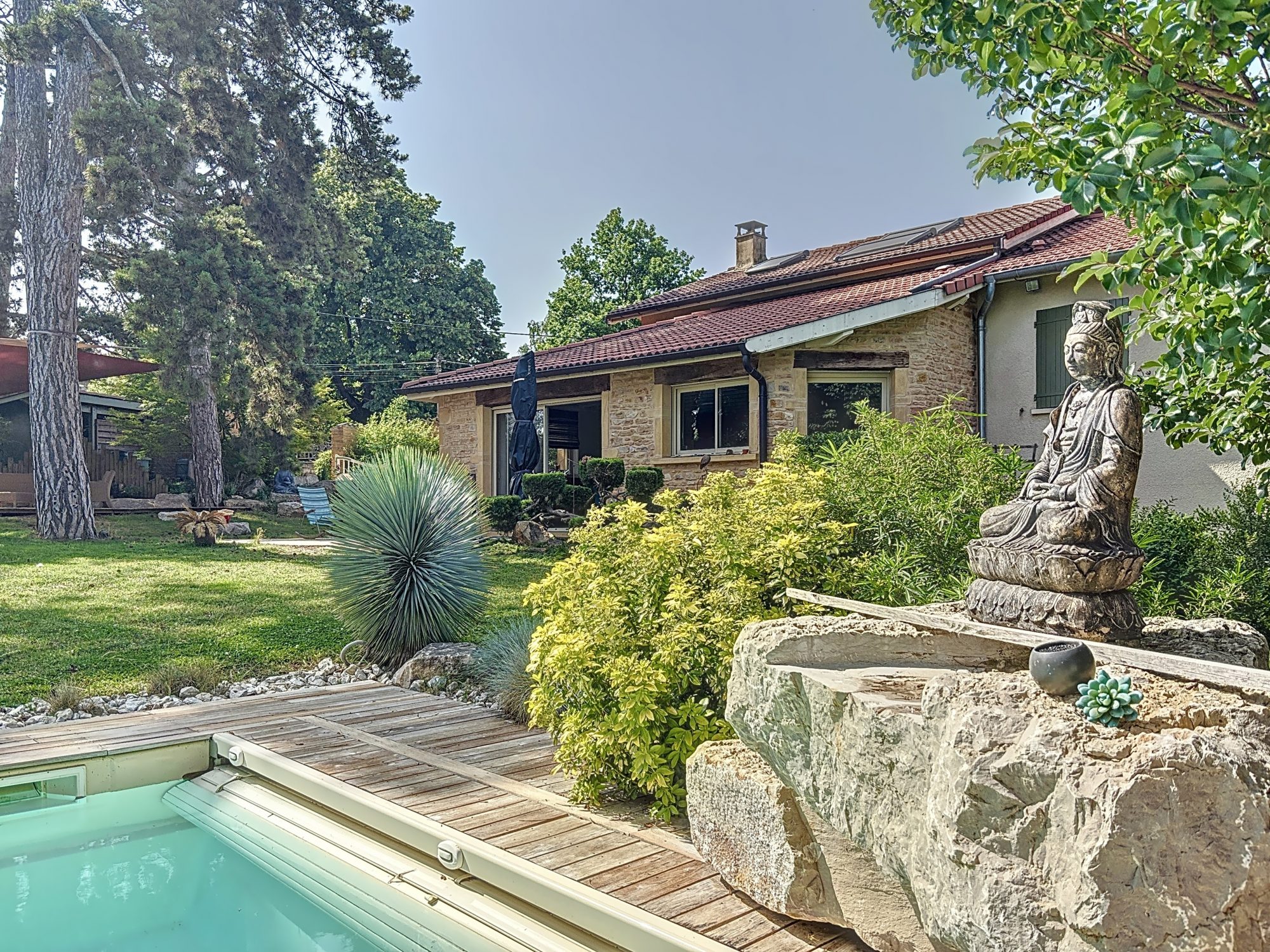 maison 5 chambres au calme avec piscine belles prestations