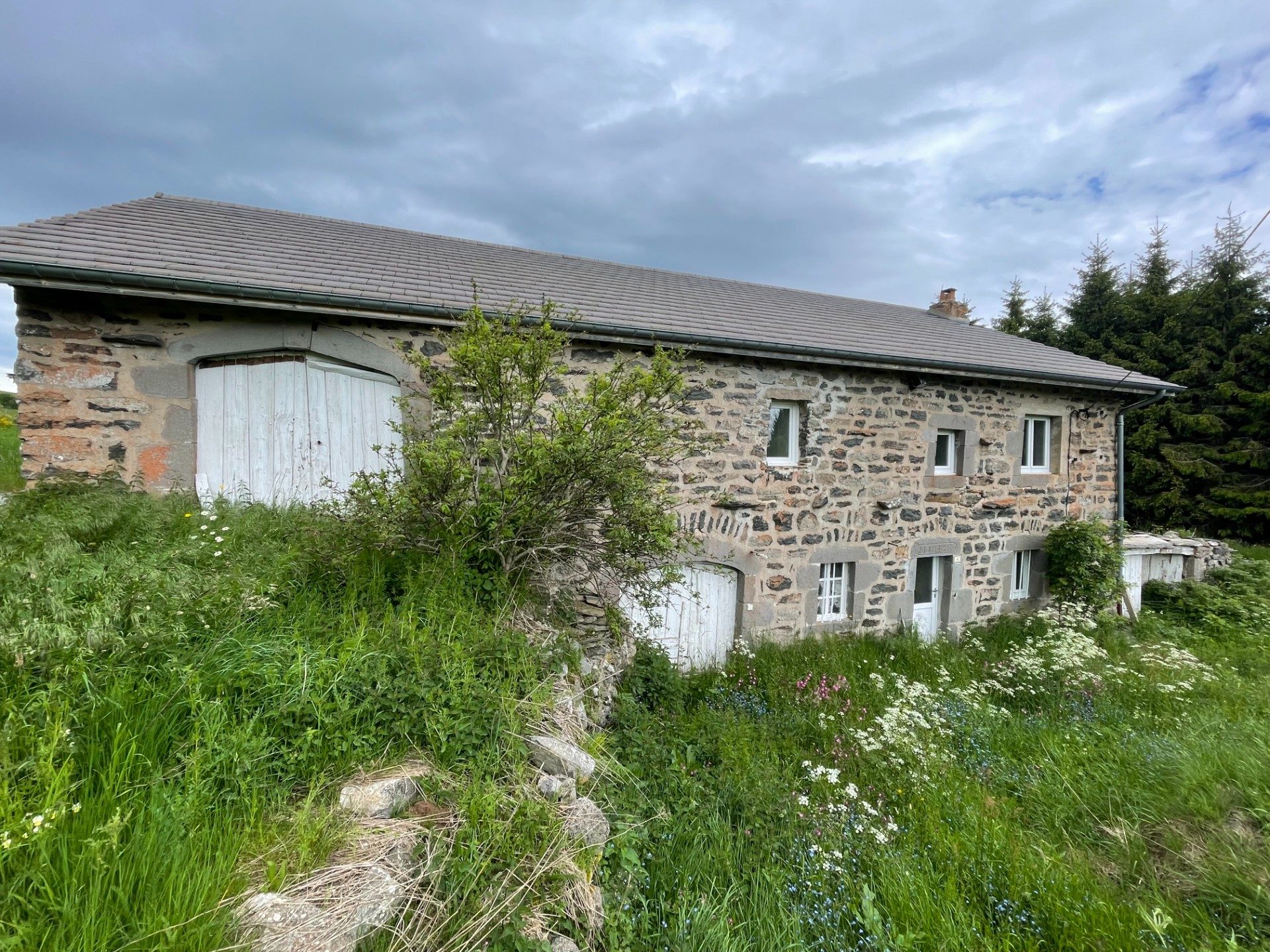Maison en Pierres à Saint Front