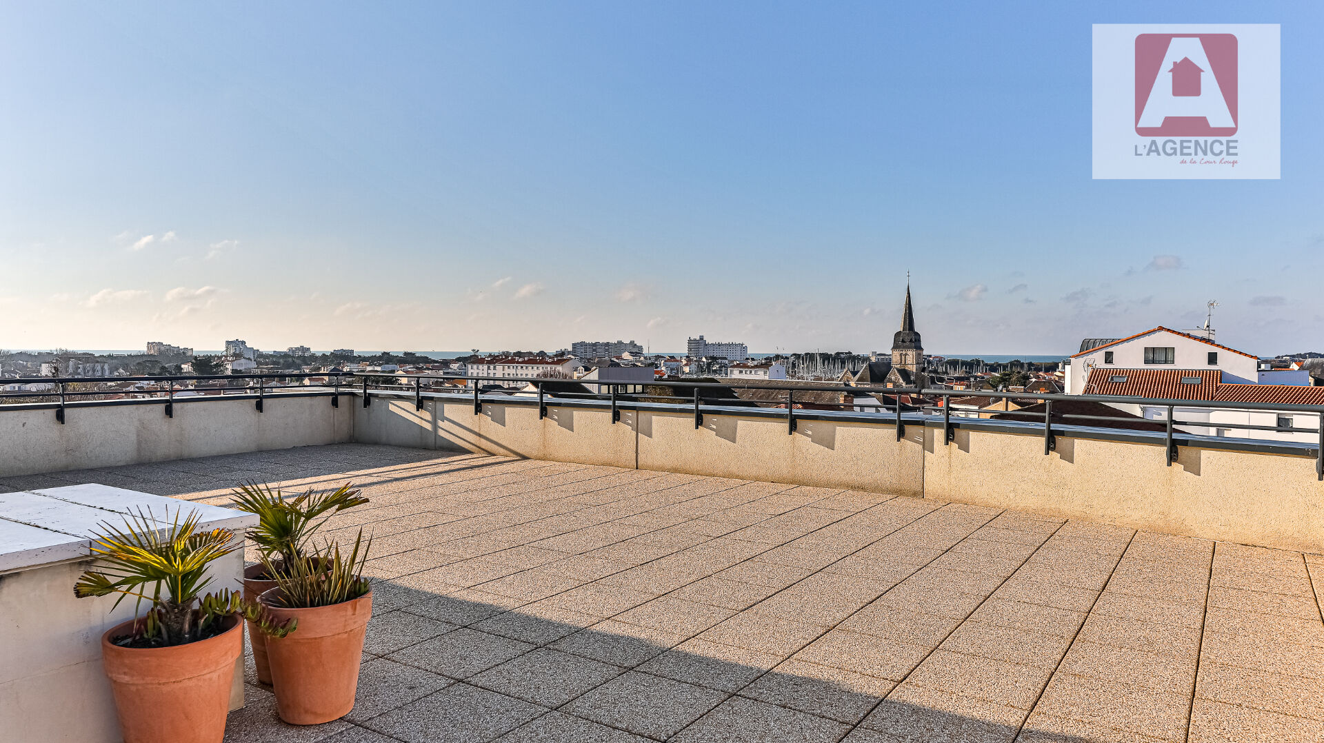 Appartement Saint Gilles De Vie  4 pièce(s) SAINT GILLES CROIX DE VIE 85800