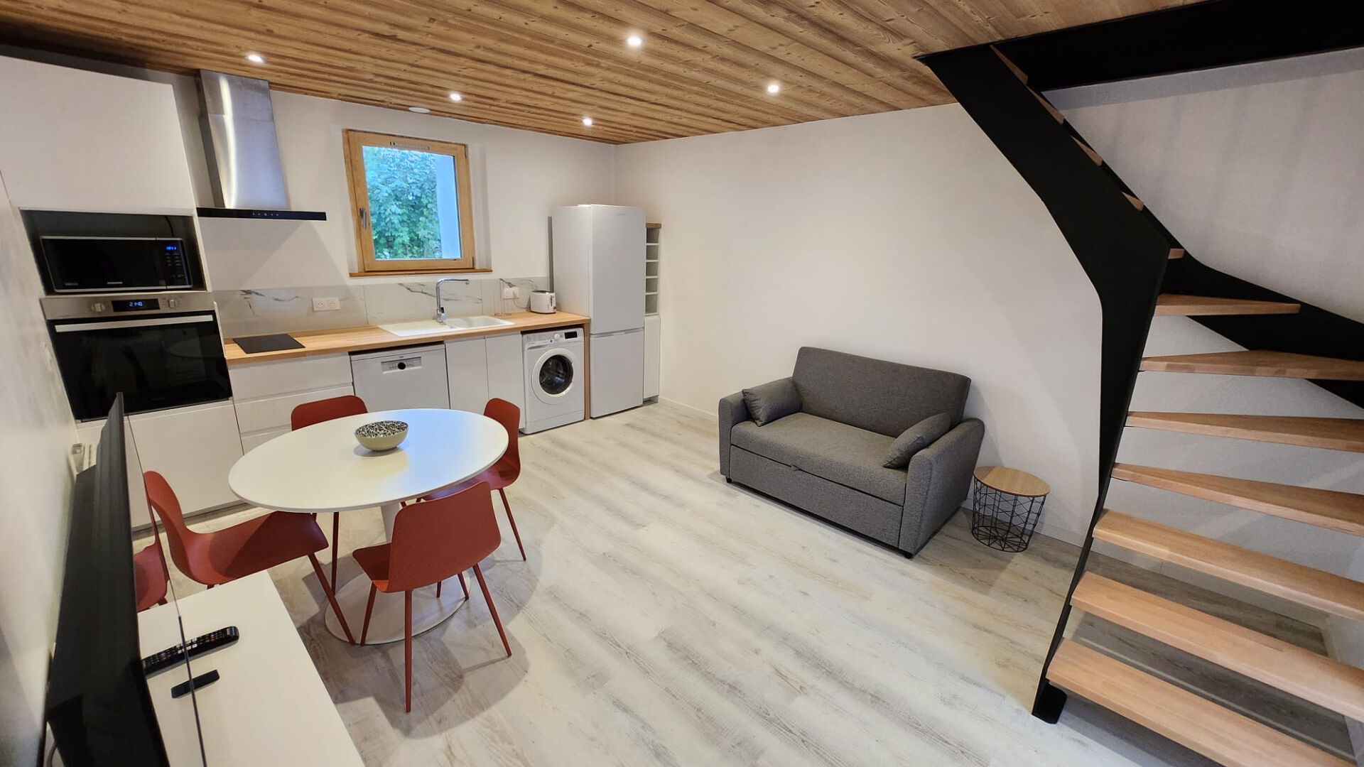 CHARMANT STUDIO DUPLEX avec Terrasse GILLY SUR ISERE 73200