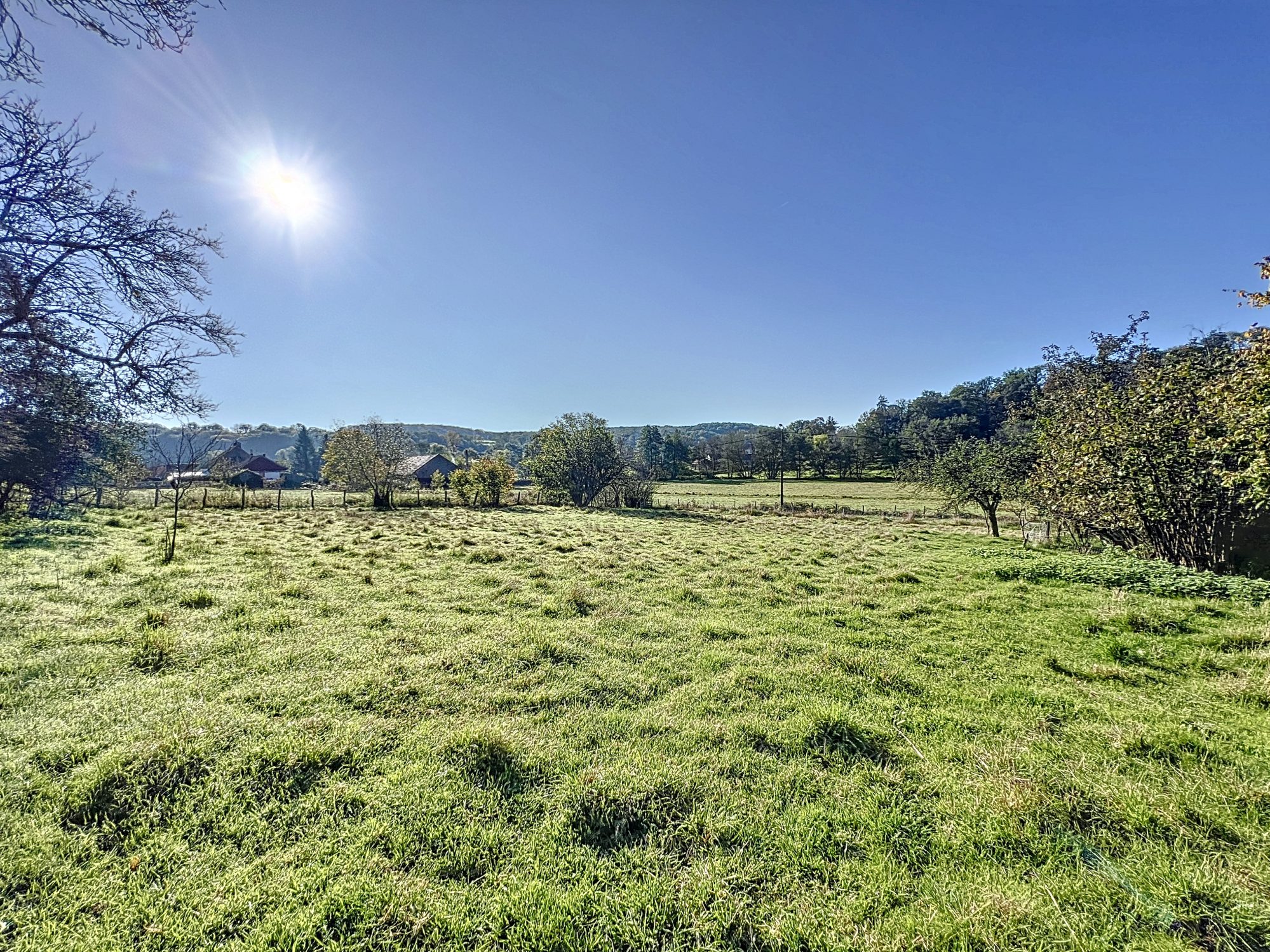 Maison à rénover avec superbe terrain Saint-Pierre-en-Vaux 21230