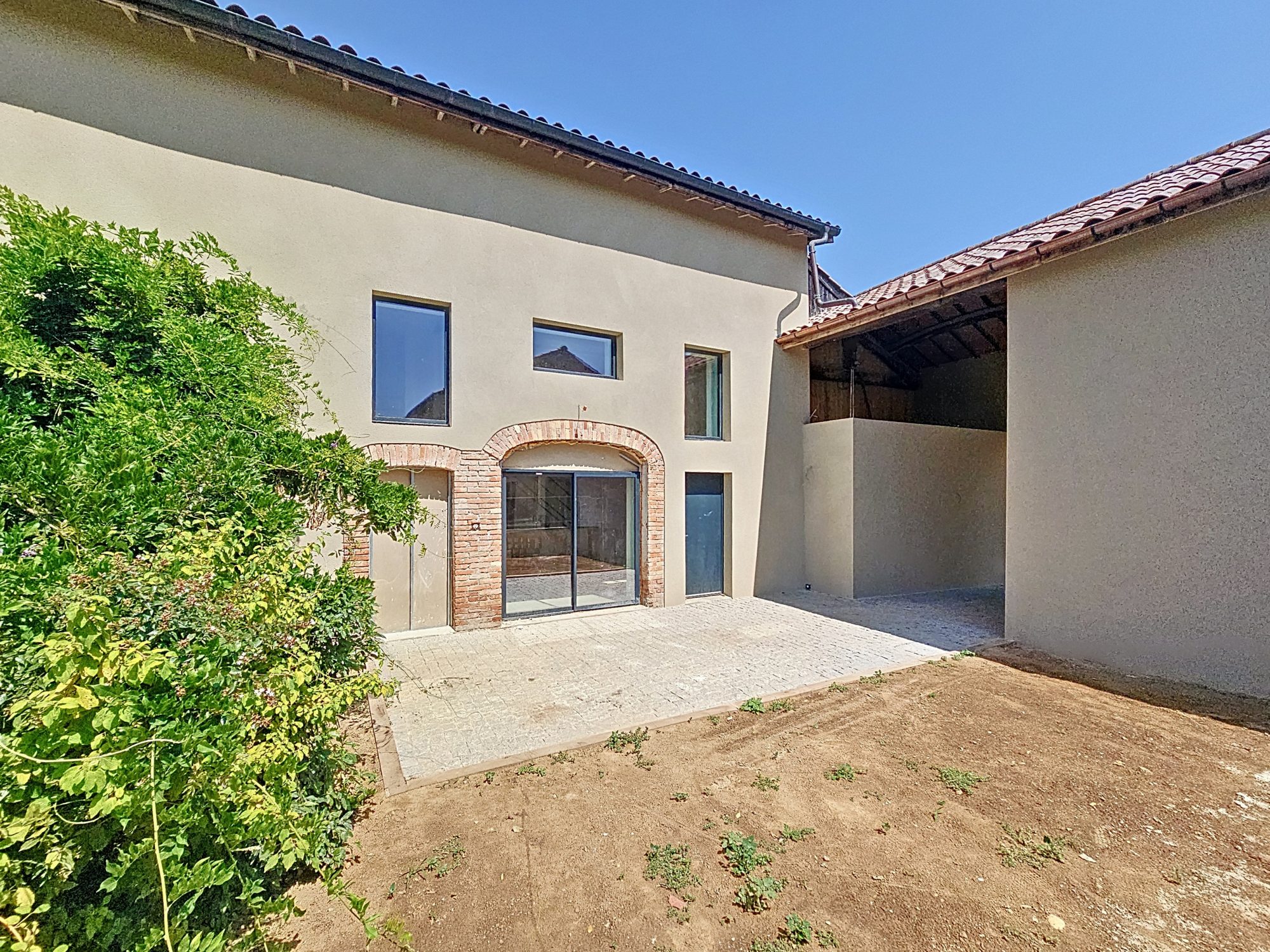 Triplex de 168 m² avec terrasse et garage