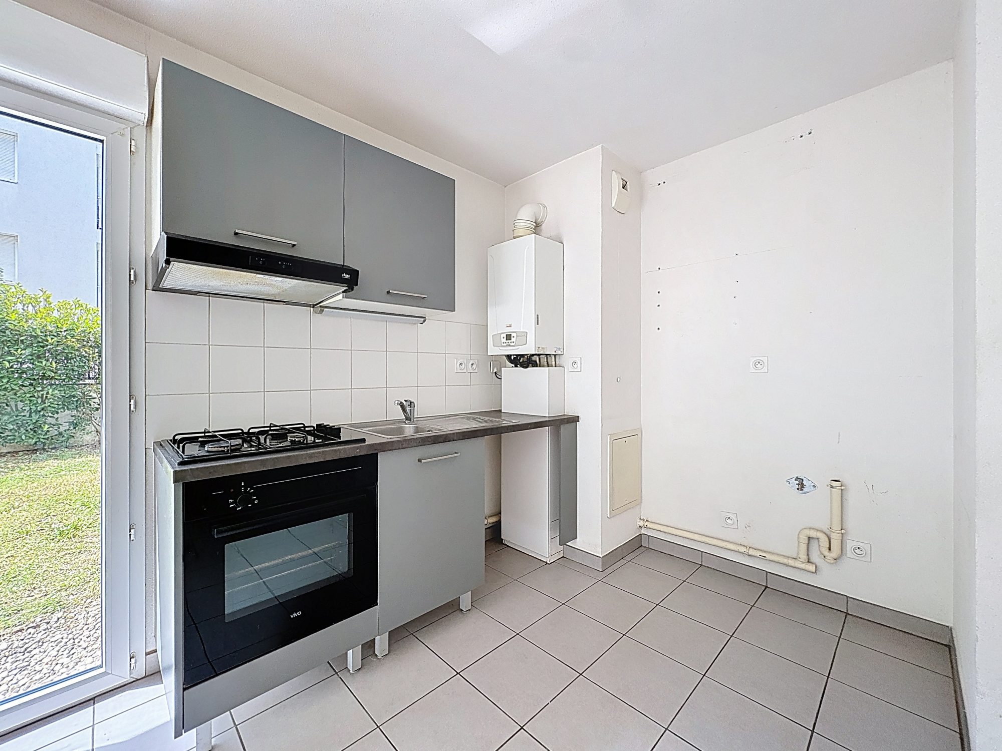 T2 de 38m2 avec jardin de 172m2 Saint-Priest 69800