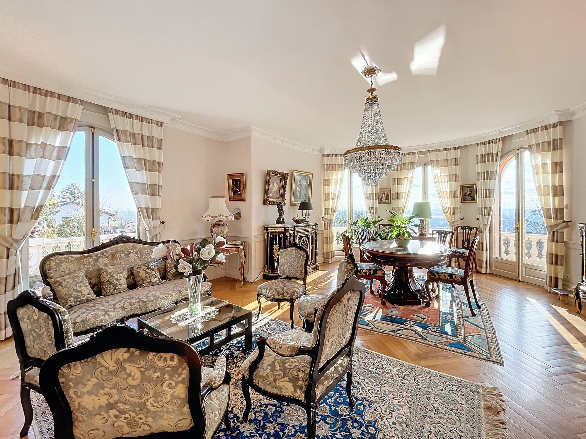 Propriété d'exception- 6 pièces - Vue panoramique - terrain 1682 m² - terrain 16 Miribel 01700