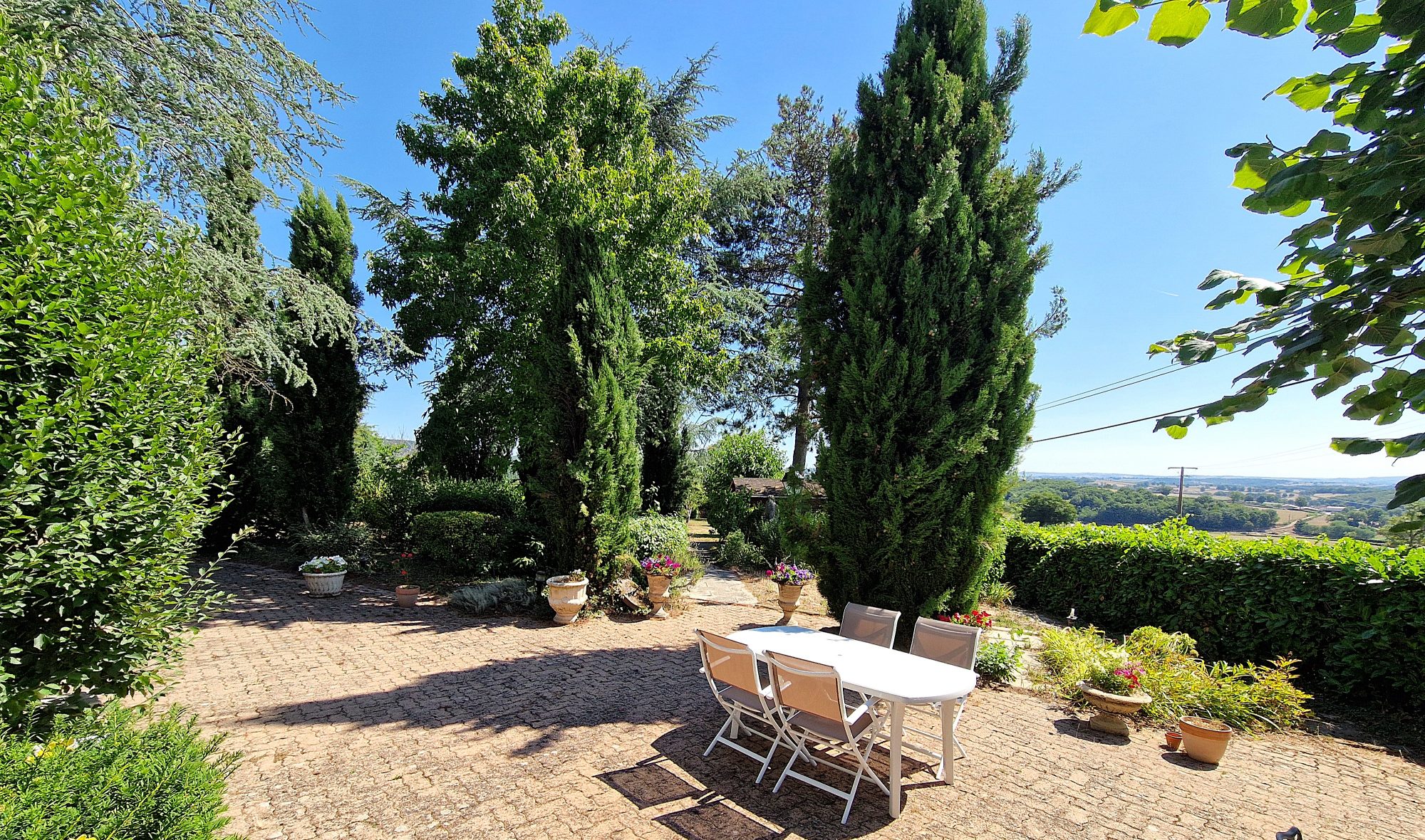 En lisière du parc naturel du Morvan et de du massif d'Uchon Charmoy 71710