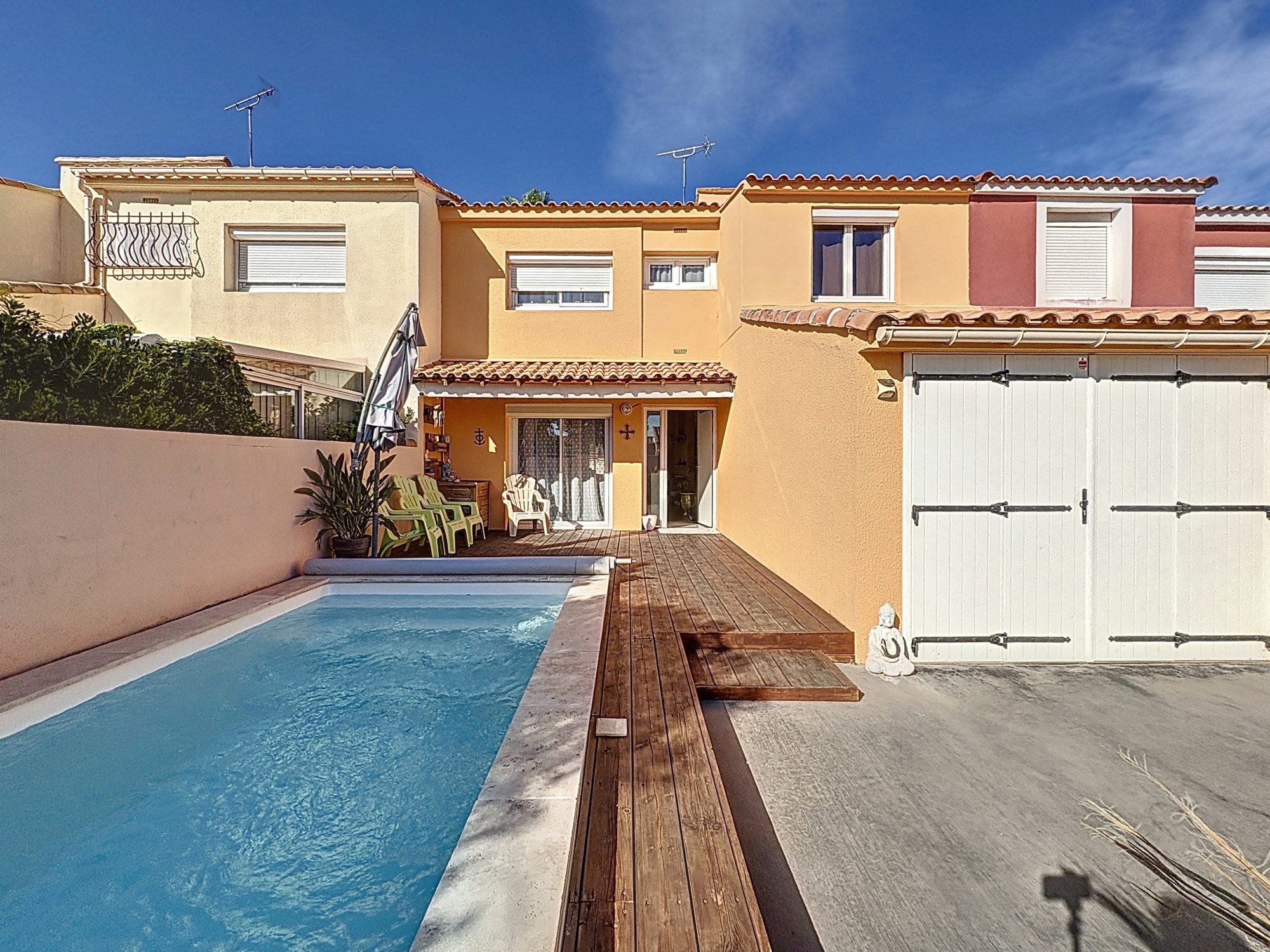 SETE - QUARTIER BARROU : Maison T4 en R+1, garage, piscine