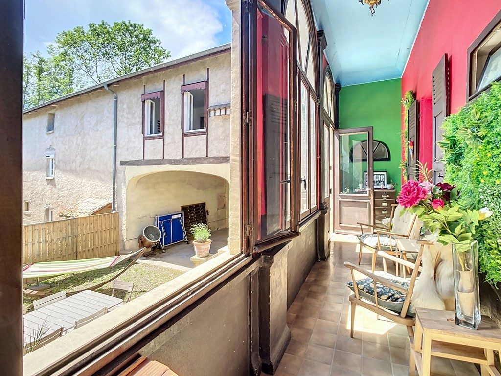 RARE À 10 Min A6 - 69460 SAINT-ÉTIENNE-DES-OULLIÈRES ! Propriété XIXème - 167 M2 sur ss-sol complet - 4 CH  - Terrain de 1230 M2 Arnas 69400