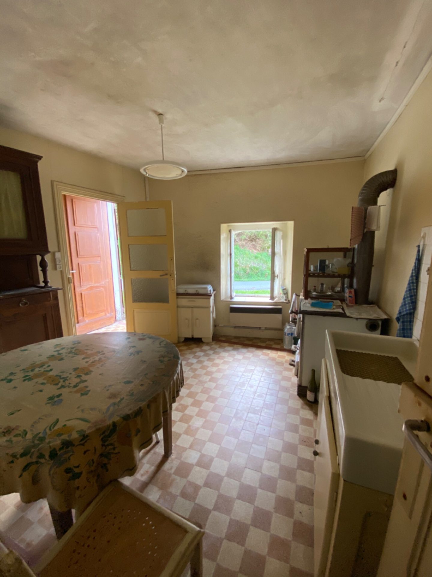 Maison en pierres avec grange Saint-alyre-d'arlanc 63220