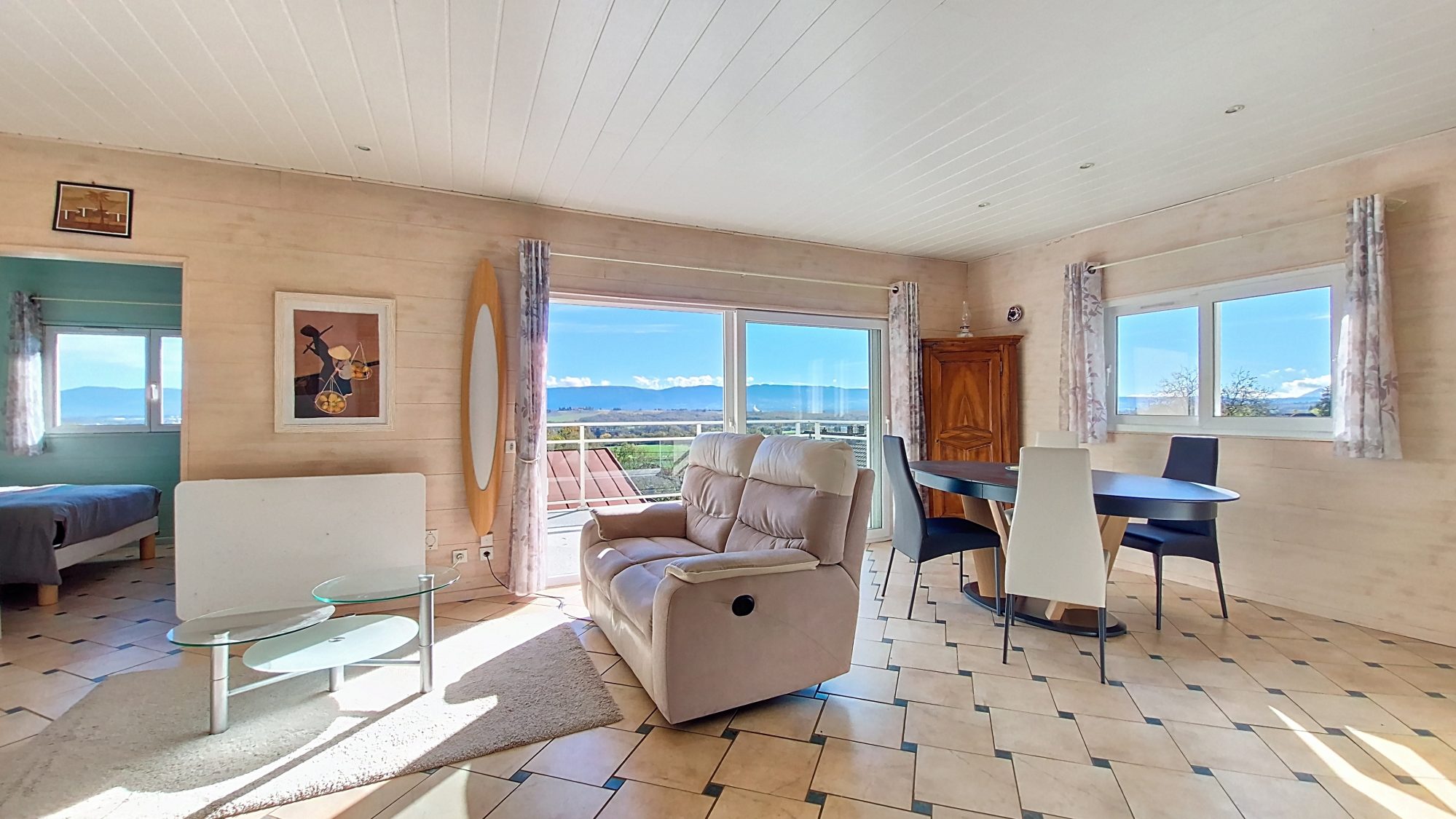 Ensemble immobilier de 2 maisons individuelles Thoiry 01710