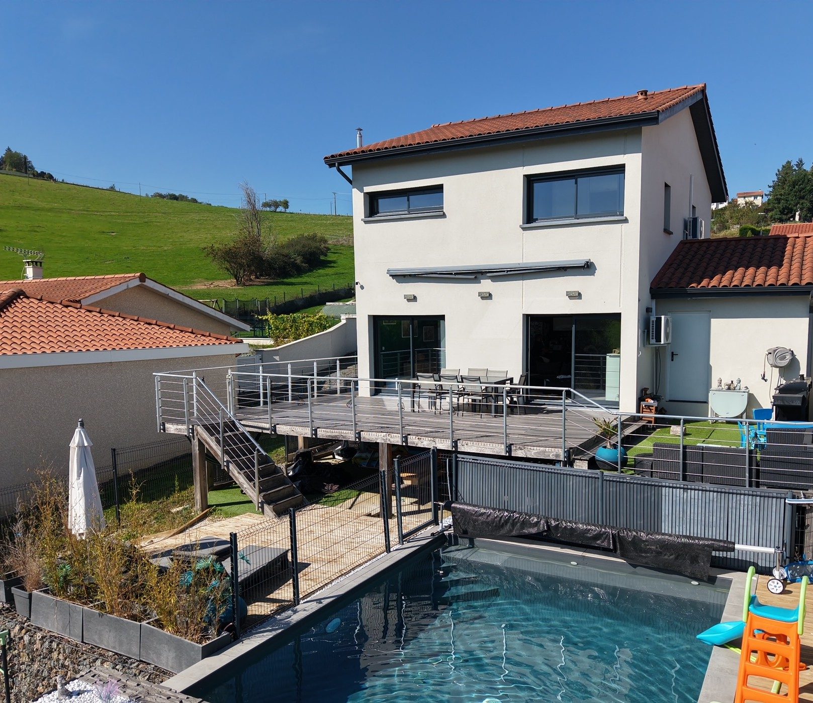 Maison d'environ 105 m² composé de 3 chambres dont une suite parentale