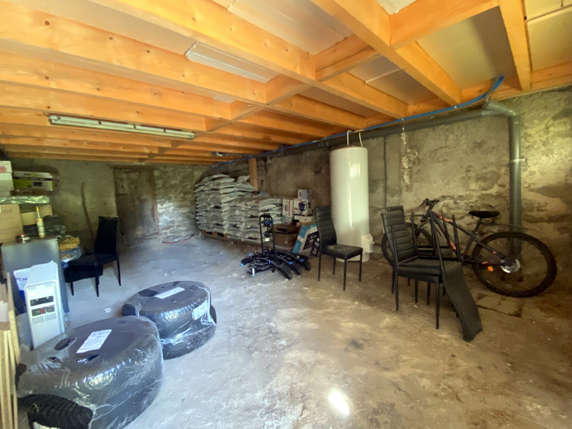 Maison de ville avec rendement locatif Saint-Pierre-du-Champ 43810