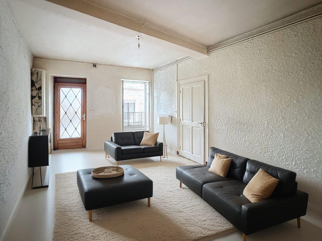 Duplex à renover dans le centre de Violay