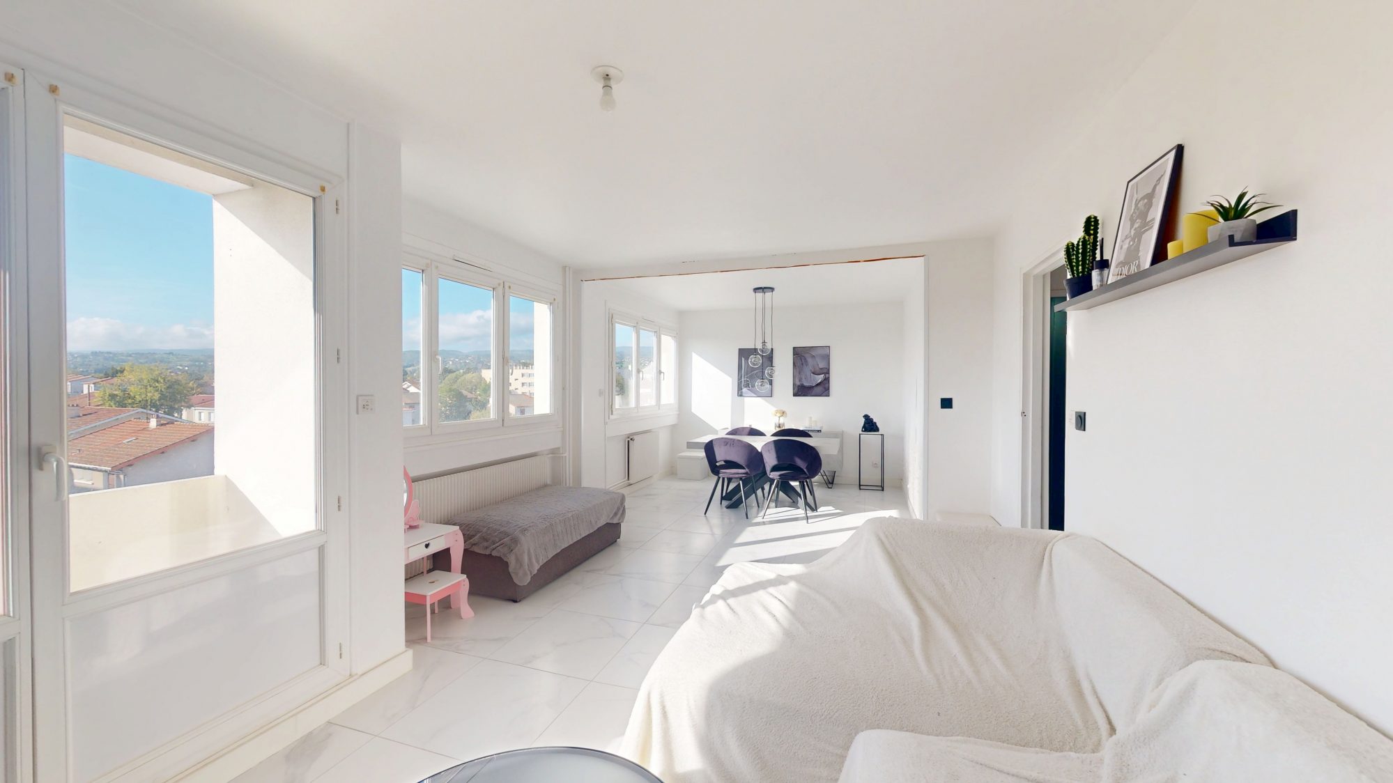 T2/T3 rénové avec balcon,3ieme etage sans ascenseur