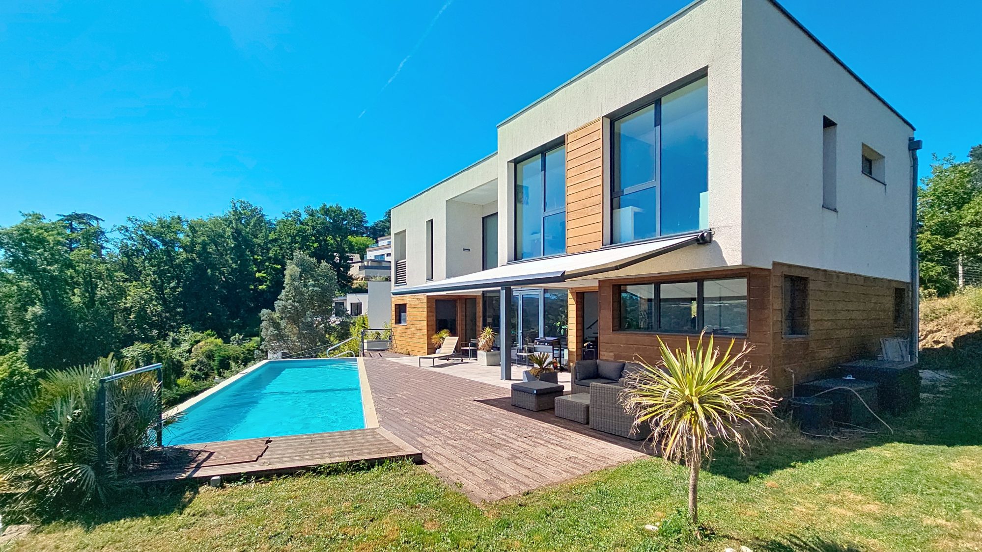 Maison contemporaine 183m2 - 5 ch - Terrain 833m2