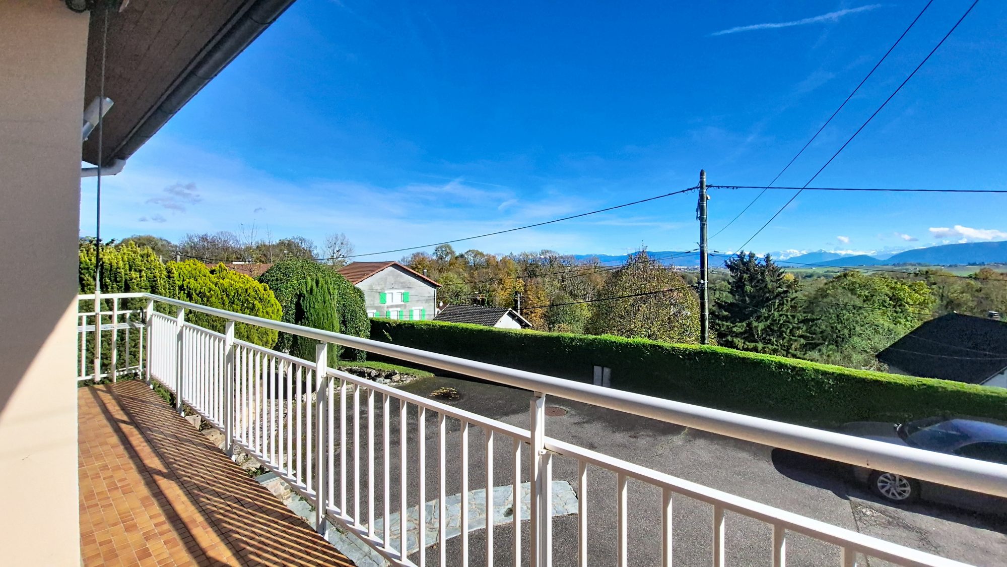 Ensemble immobilier de 2 maisons individuelles Thoiry 01710