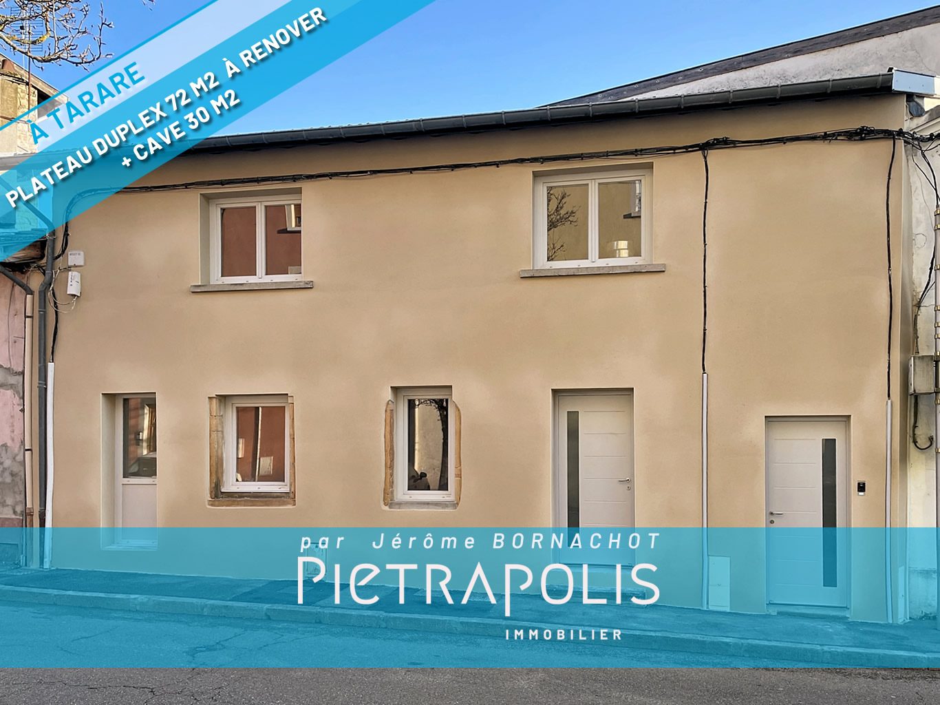 Appartement dans maison mono propriétré vendu en PLATEAU - DUPLEX À RÉNOVER  - 72 m² + CAVE  30M2 & PUITS - CENTRE TARARE