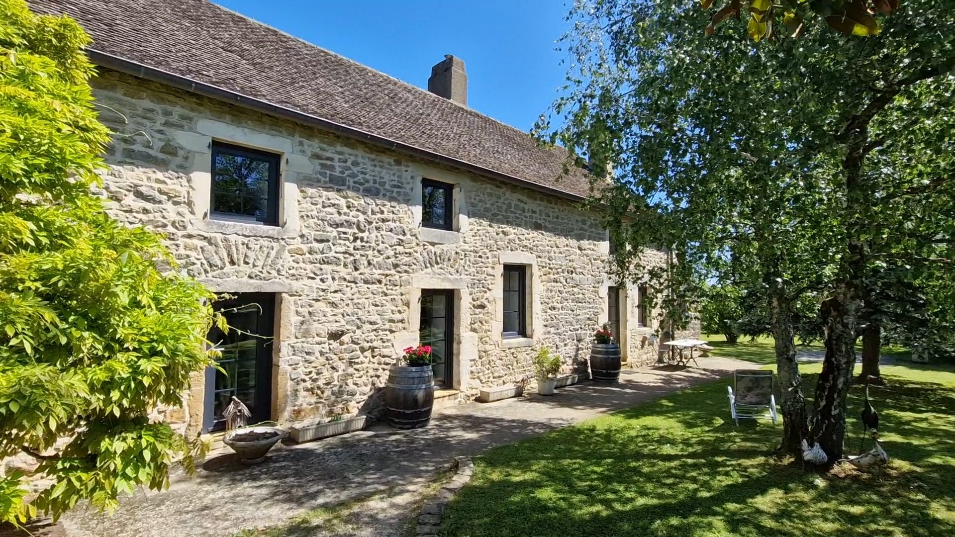 Très belle longère en côte chalonnaise Givry 71640