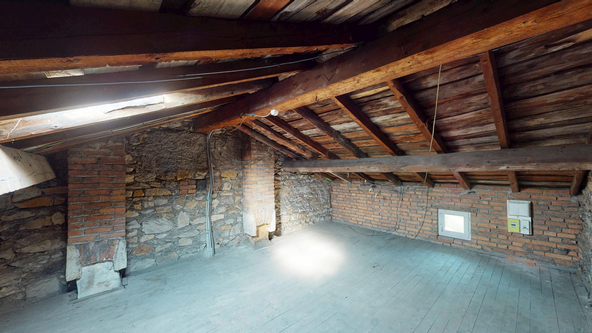 Appartement - 3 pièces - 33 m² - Unieux (42240)