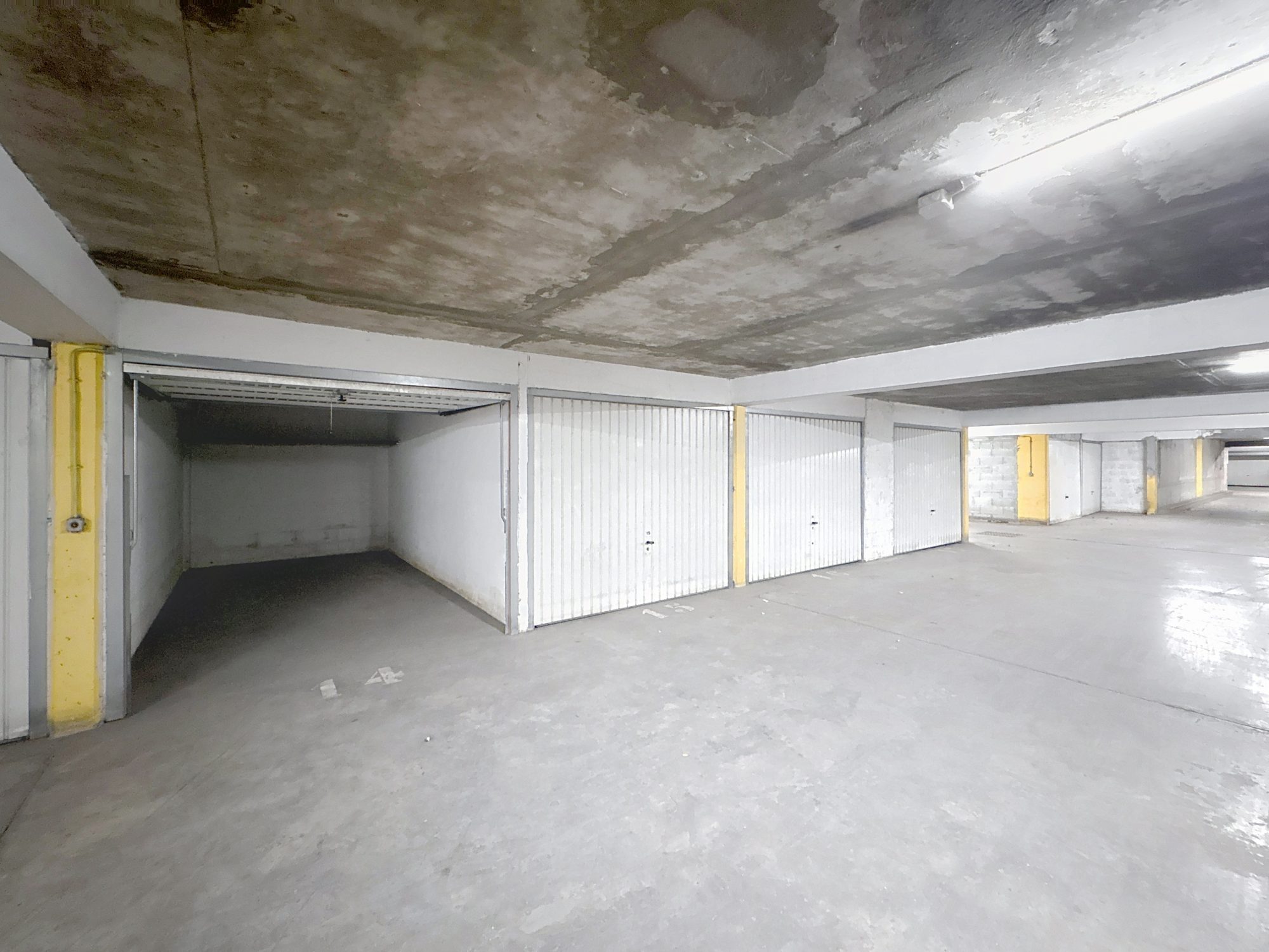 Garage fermé, rue Hippolyte Kahn