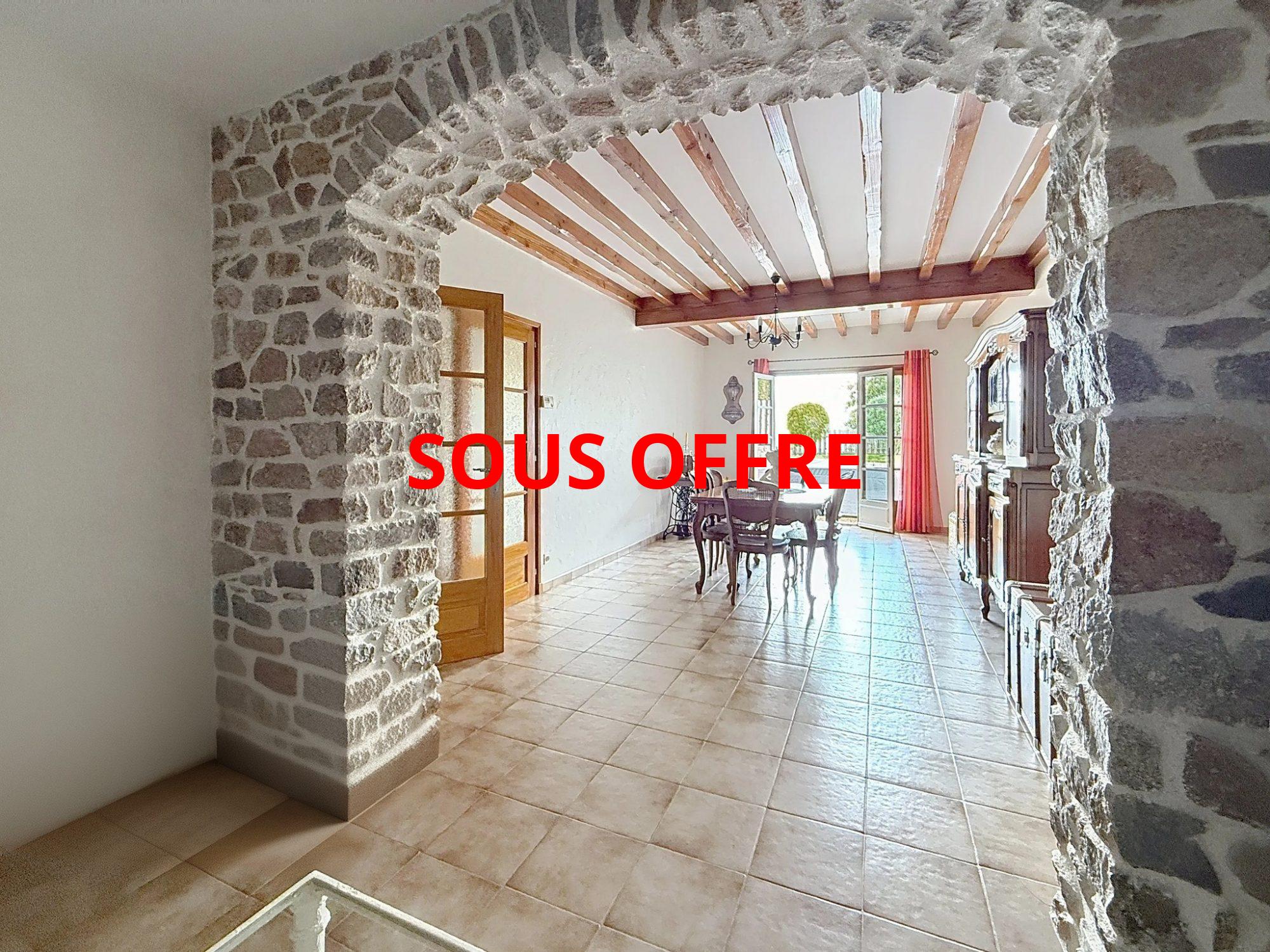 À Violay, Belle Maison avec Vue Idéal Famille ou Investisseur