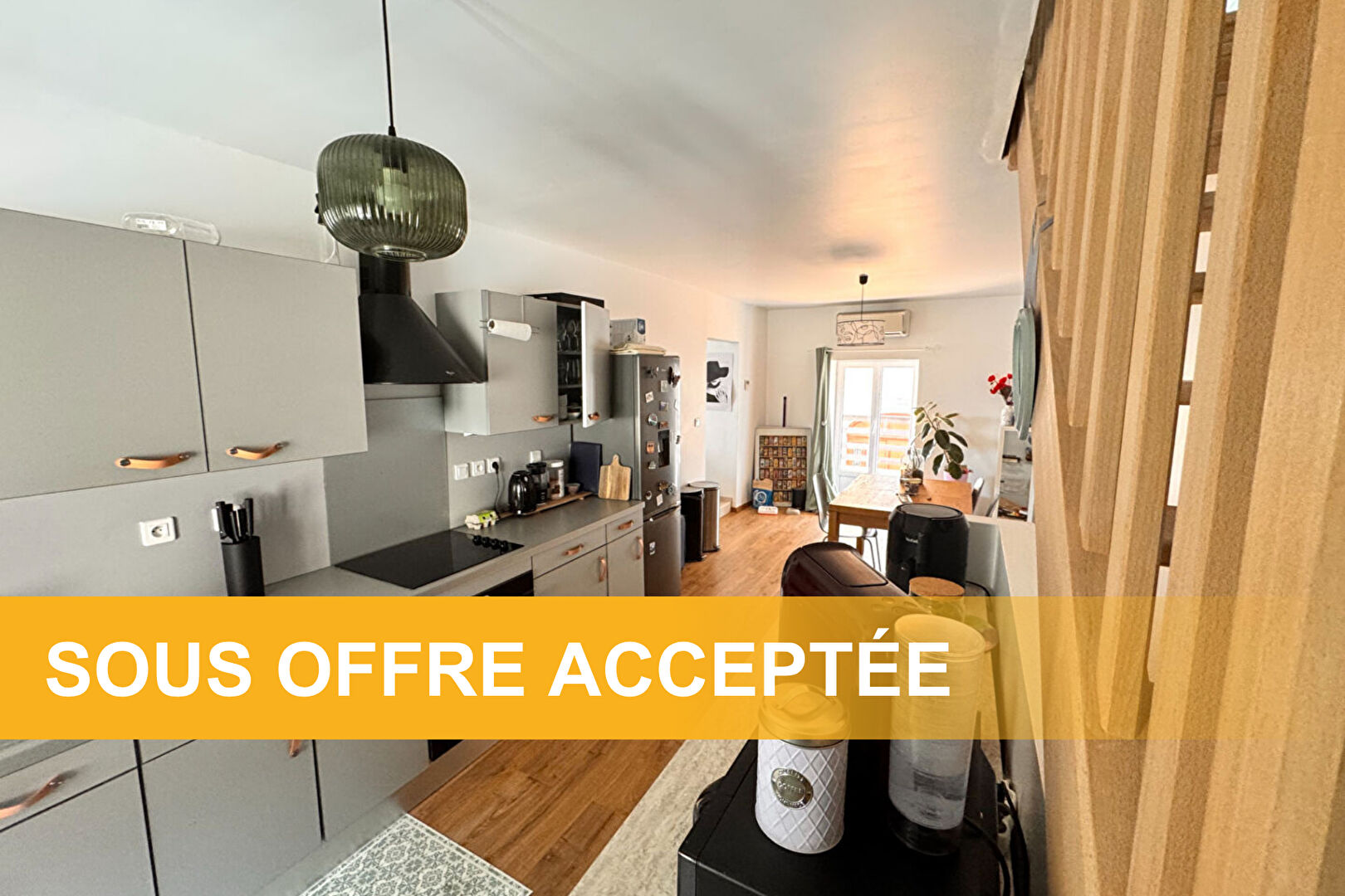 Maison de village rénovée avec terrasse et garage - Gevingey - 89 m2