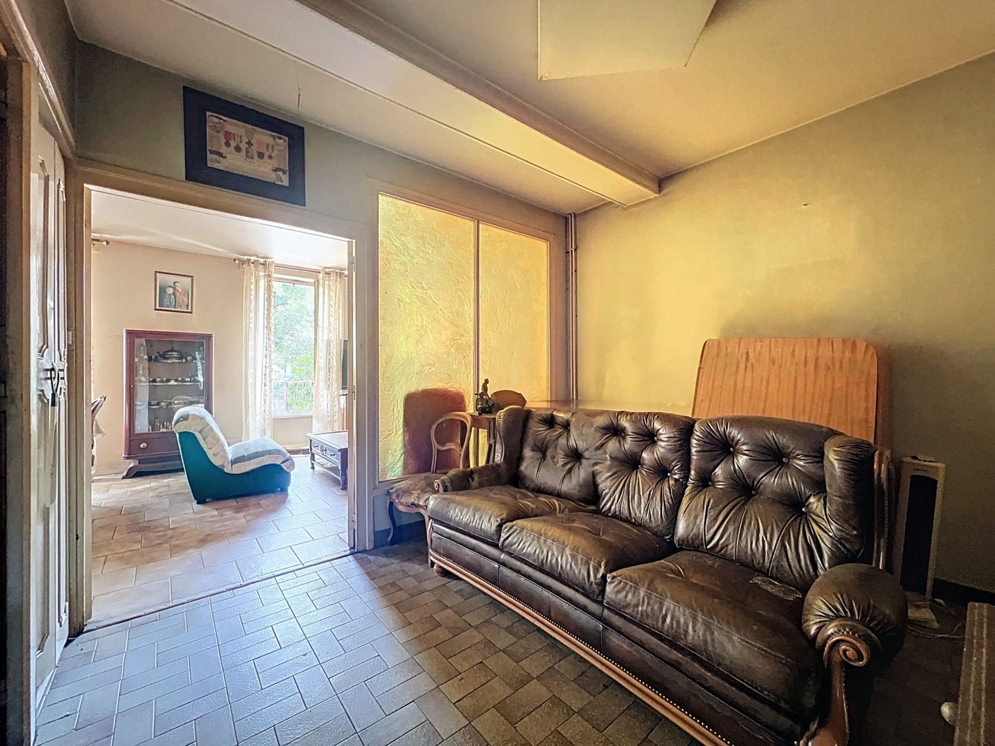 IDEAL INVESTISSEURS OU GRANDE FAMILLE  - PROCHE DES COMMODITES Tarare 69170