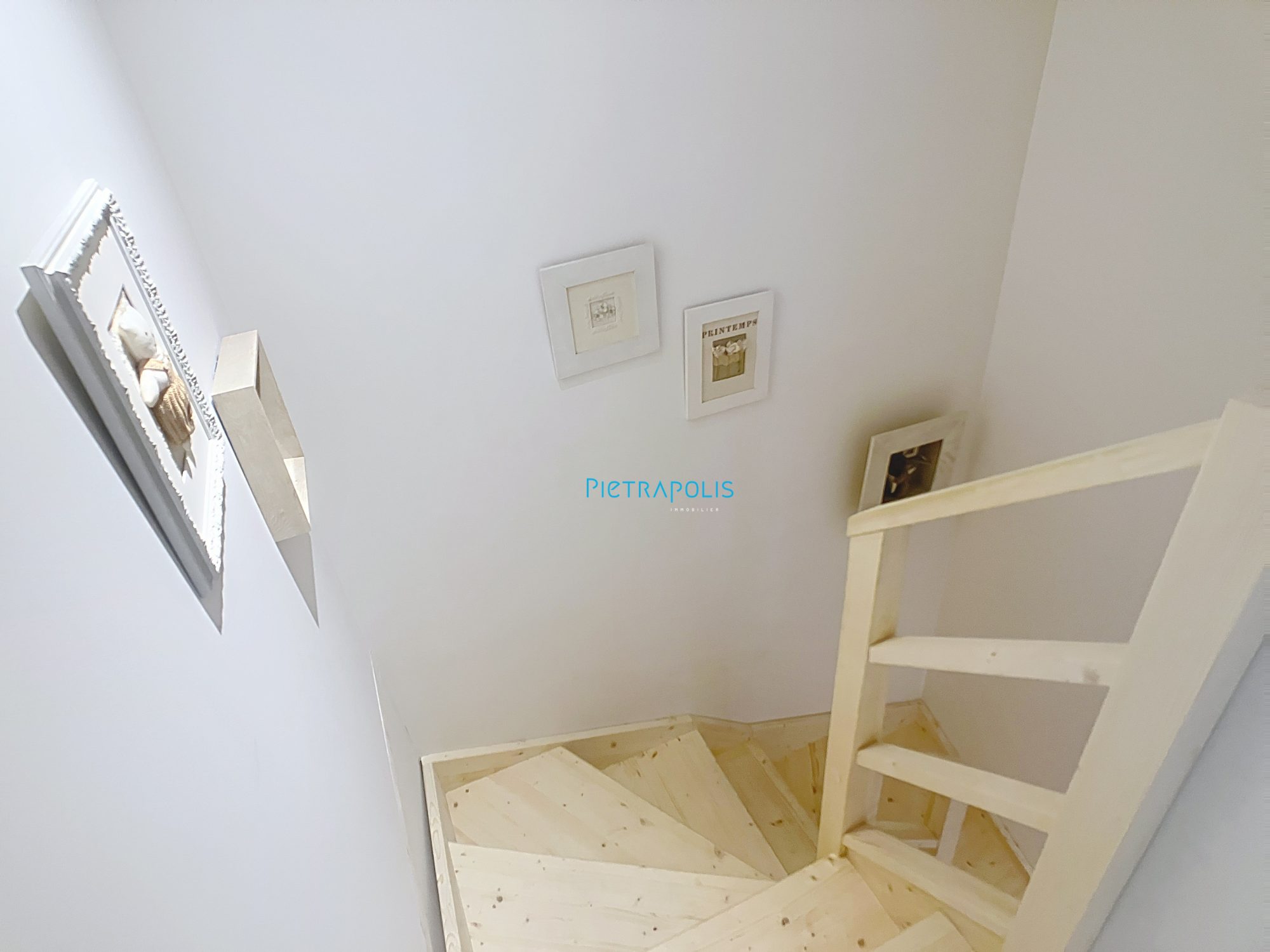 Logement - rénové 100% - 3 chambres - garage Villefranche-sur-Saône 69400