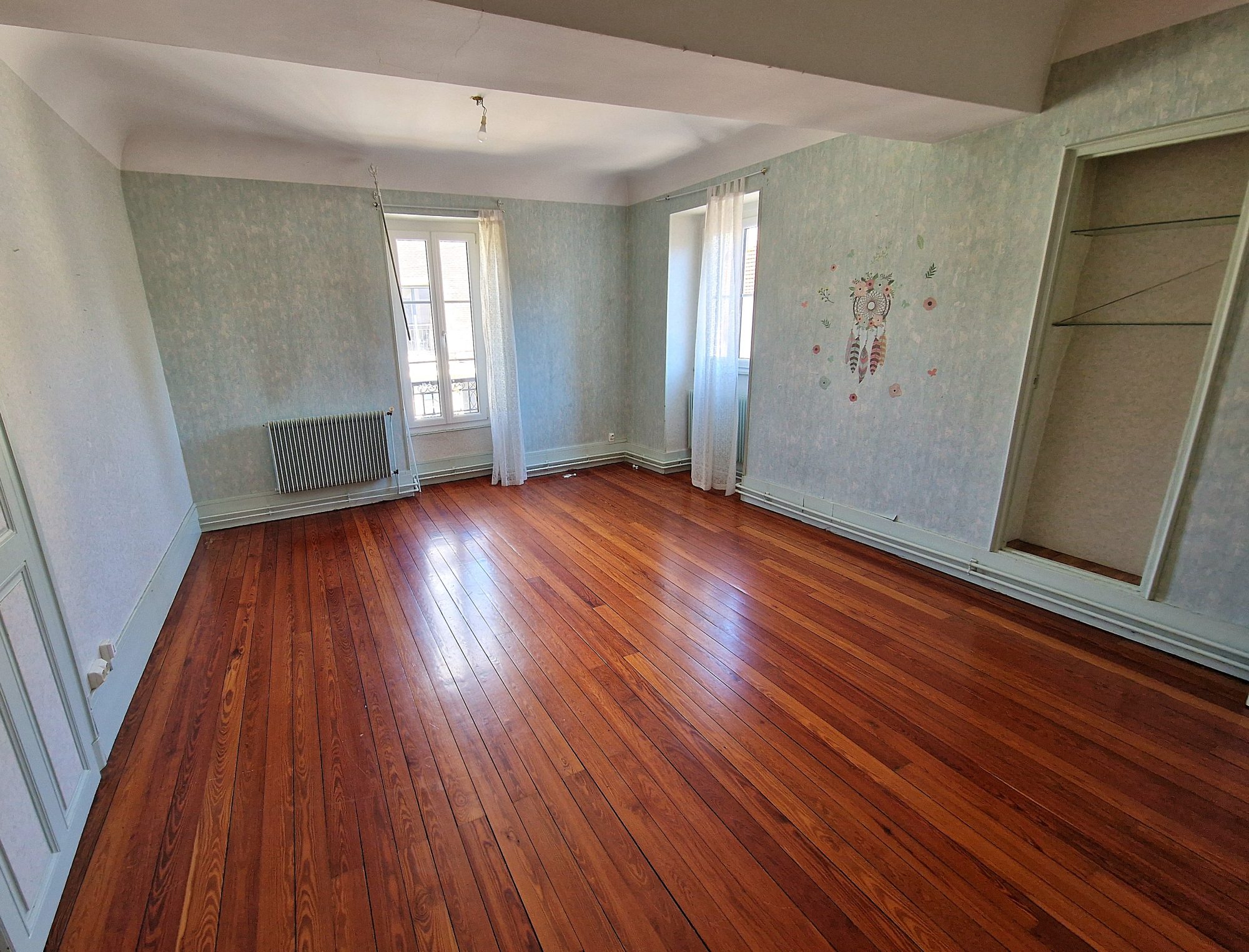 SANTENAY : Maison 4 pièces avec cour Santenay 21590