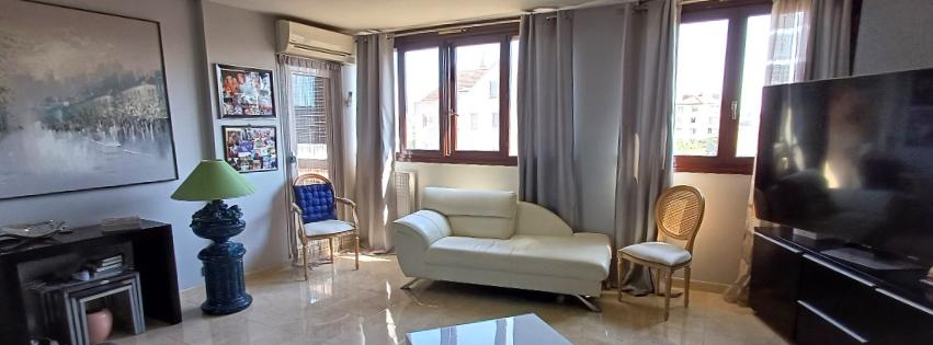 T4 proche Part-dieu avec balcon et box