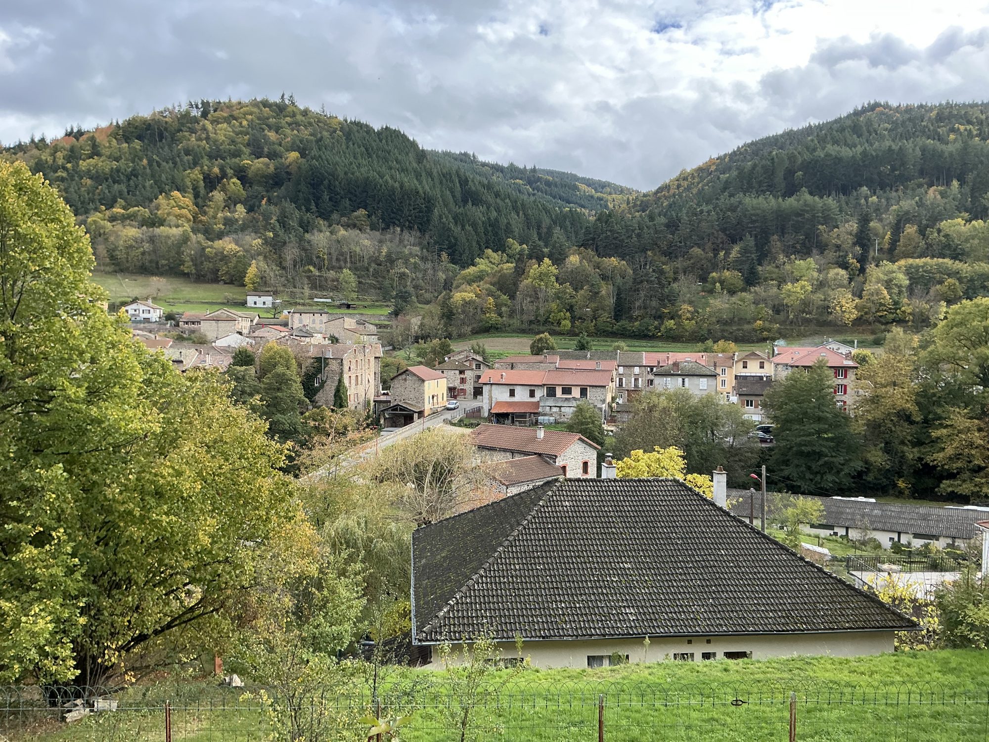 Maison - 6 pièces - 117 m² - Vocance (07690)