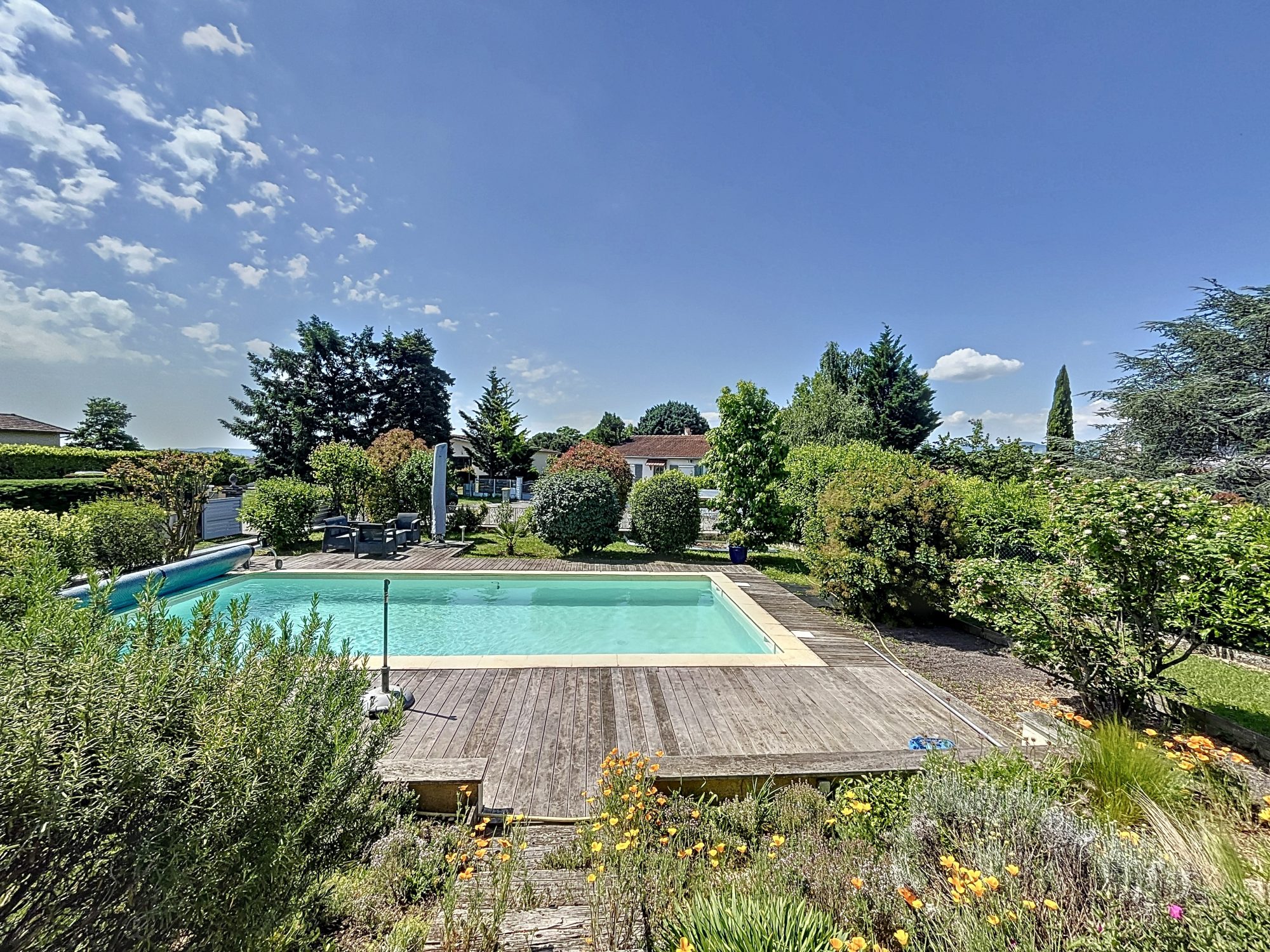 Maison individuelle au calme avec piscine