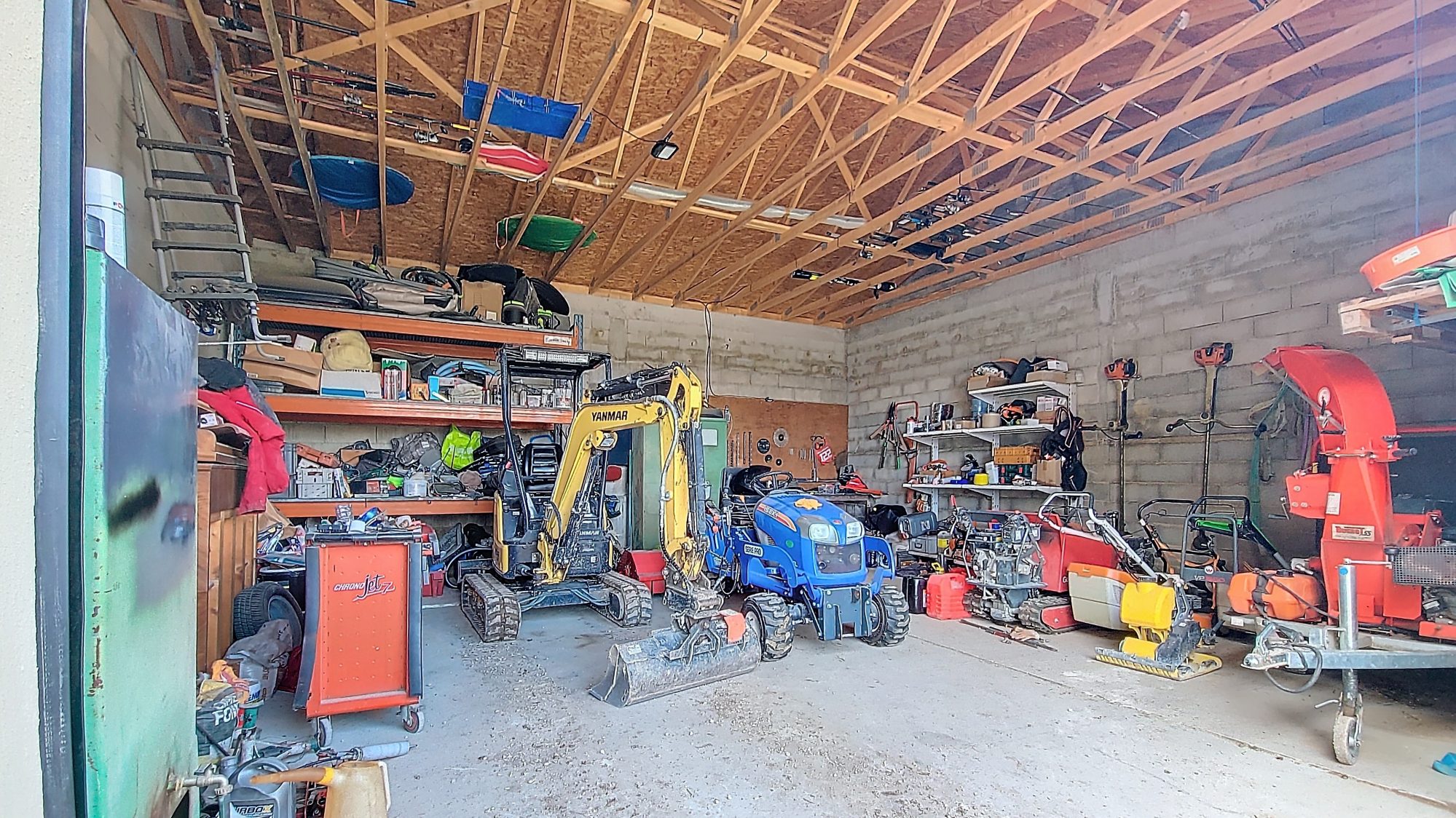 Grande Maison Familiale 180 m2 avec appartement indépendant -  Terrain de 4630 m2 Courthézon 84350