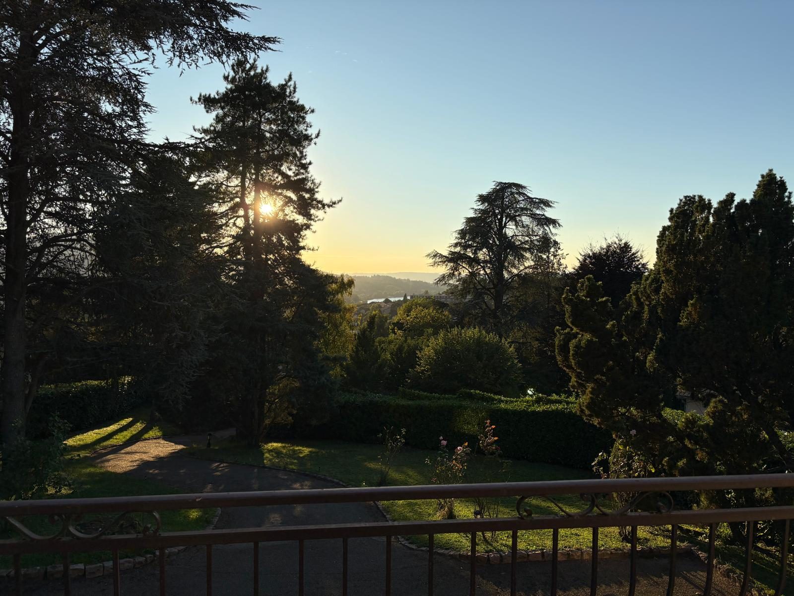 Maison rénovée avec vue dégagée à Montanay