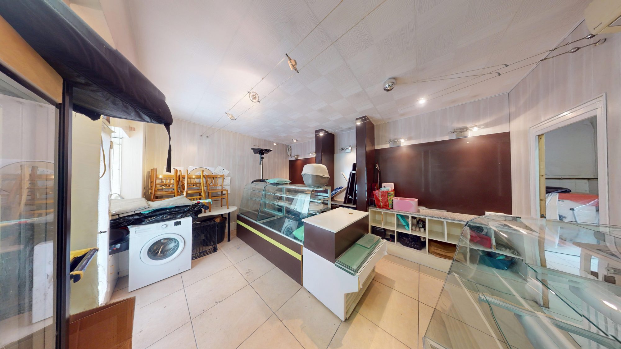 Appartement et local commercial Le Chambon-Feugerolles 42500