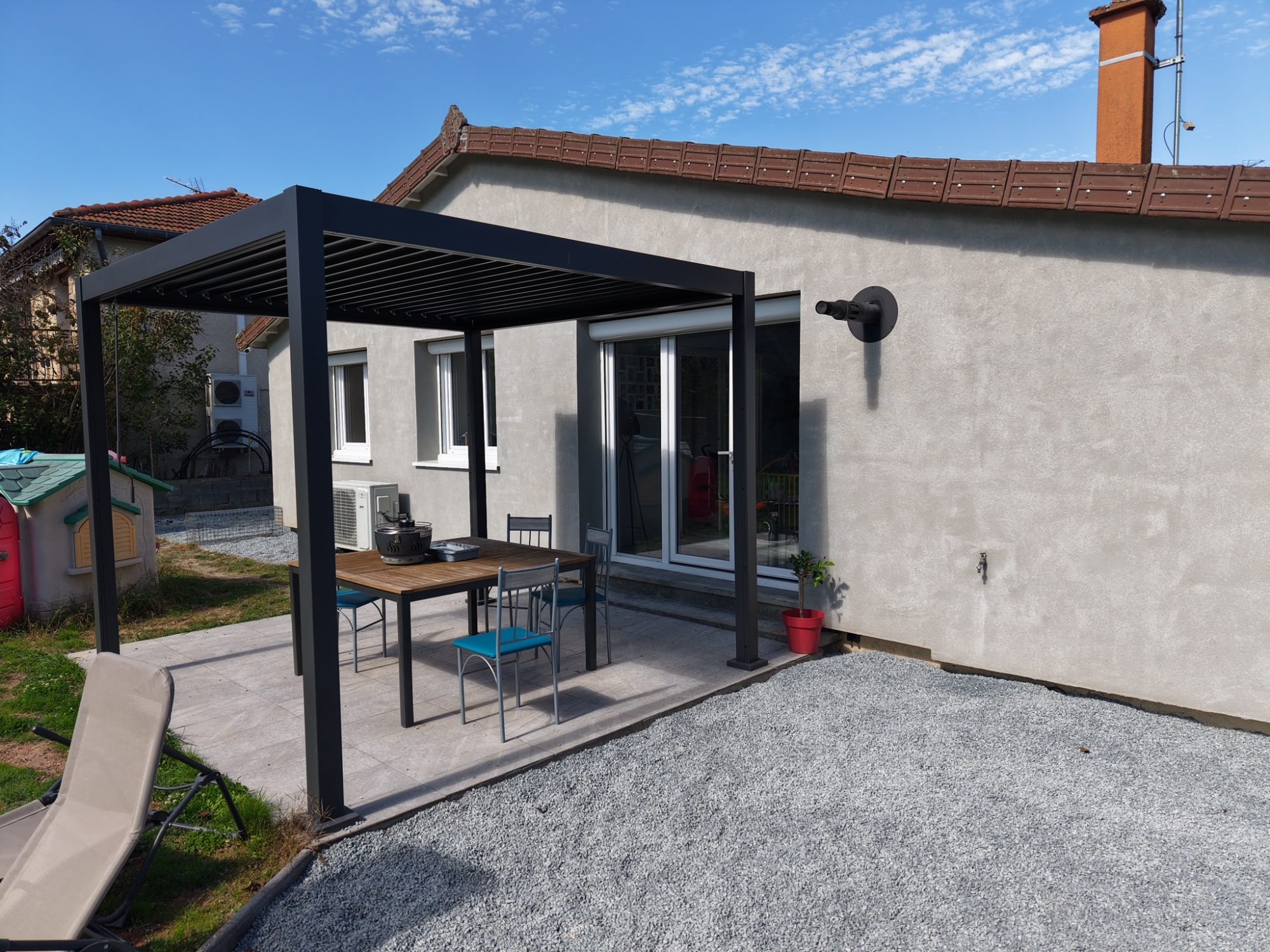 Villa de plain-pied d'environ 100 m² à 20 minutes de Roanne. Briennon 42720