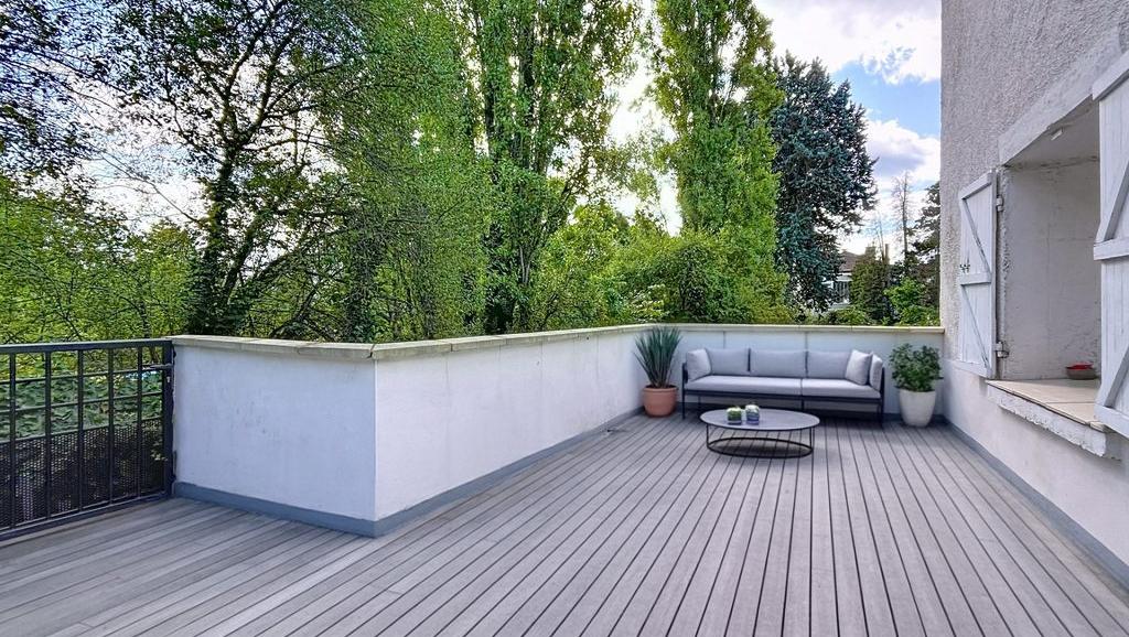 Appartement 88m² - Jardin de 200m² - 2 chambres (possible 3) - Terrain - Piscine