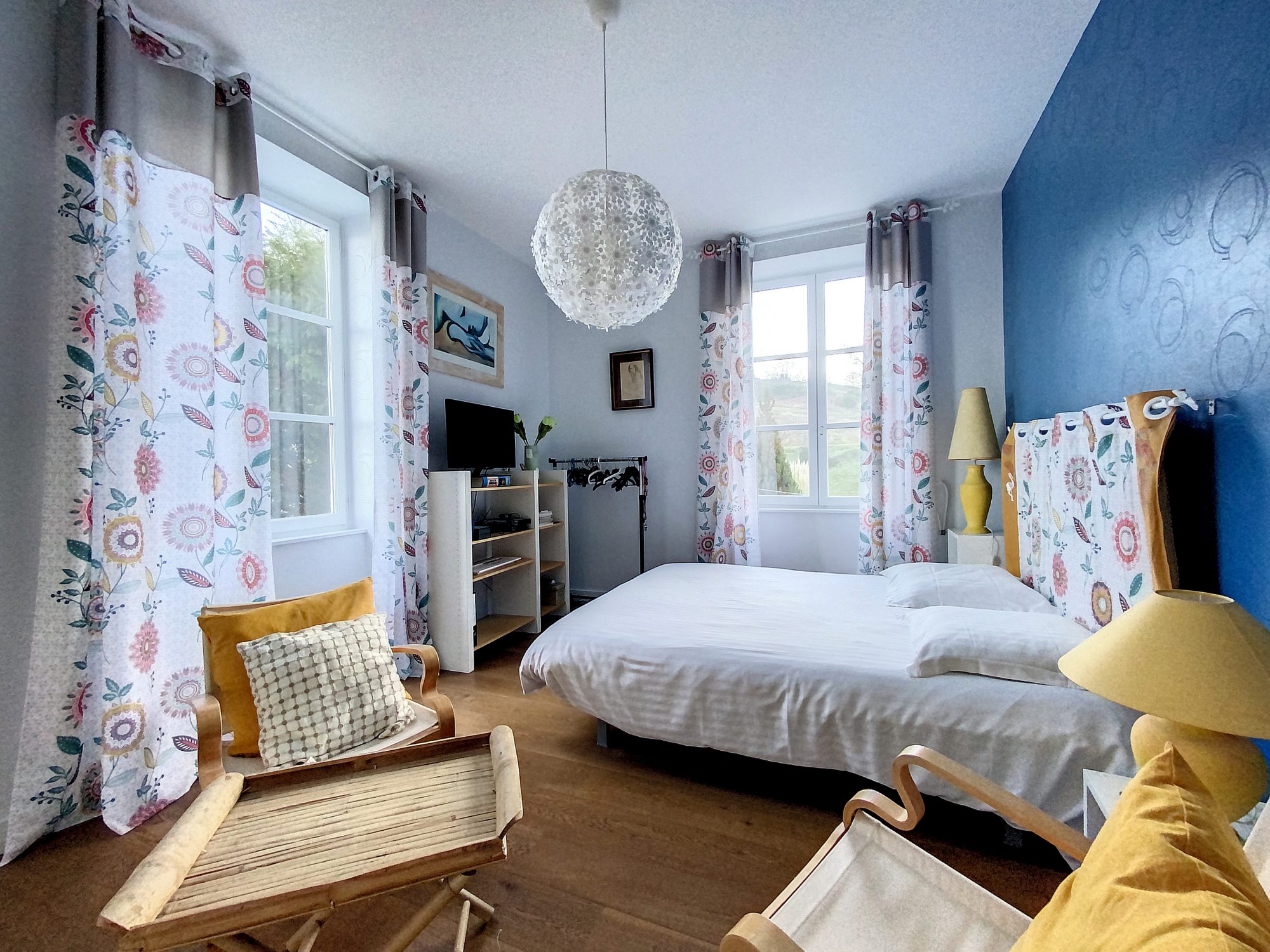 Propriété Familiale 270 m² Habitables avec cave voûtée et potentiel à développer Au Coeur du Beaujolais Villefranche-sur-Saône 69400