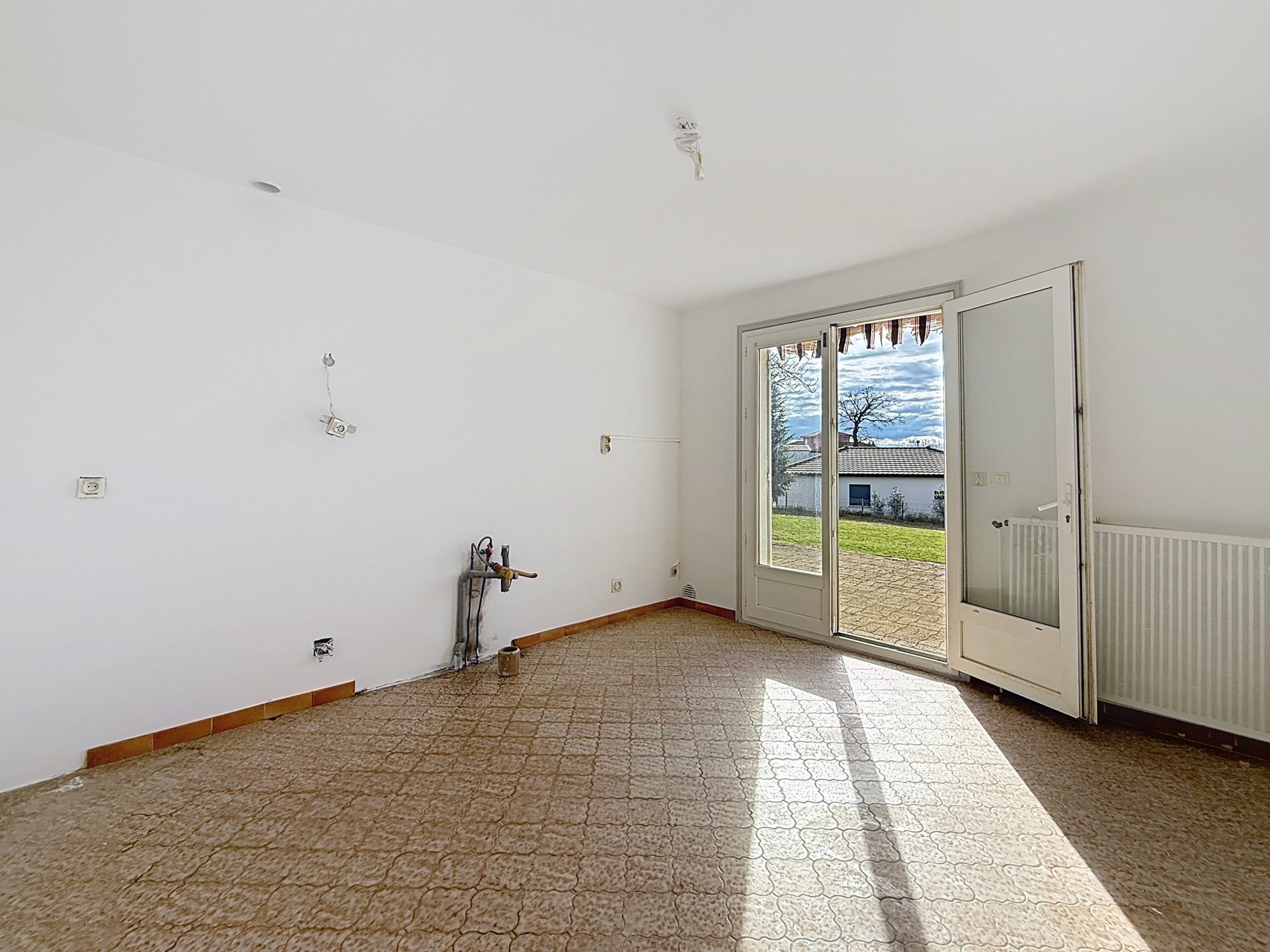 Belle maison individuelle à révoner Lay 42470