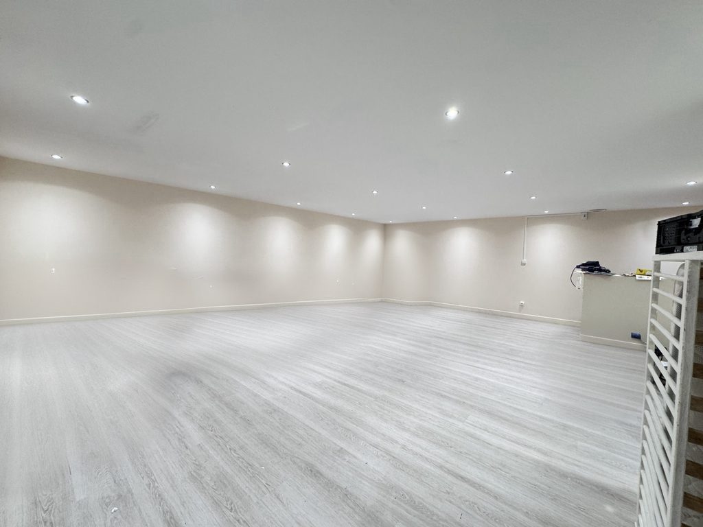 Maison rénové en 2020 de 160m2 utile avec 3 chambres Saint-Genis-Laval 69230