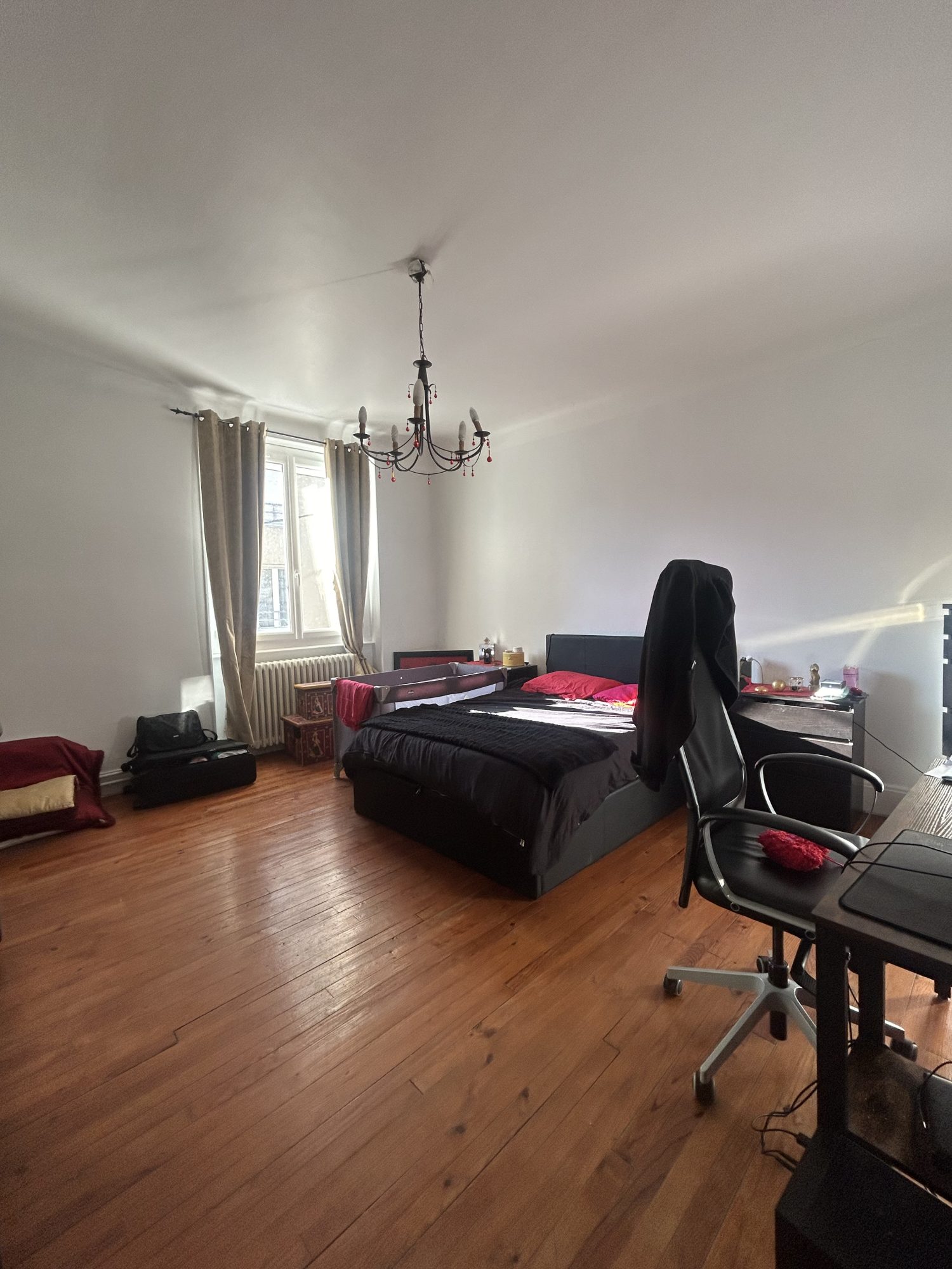 Maison - 4 pièces - 140 m² - Saint-Étienne (42100)