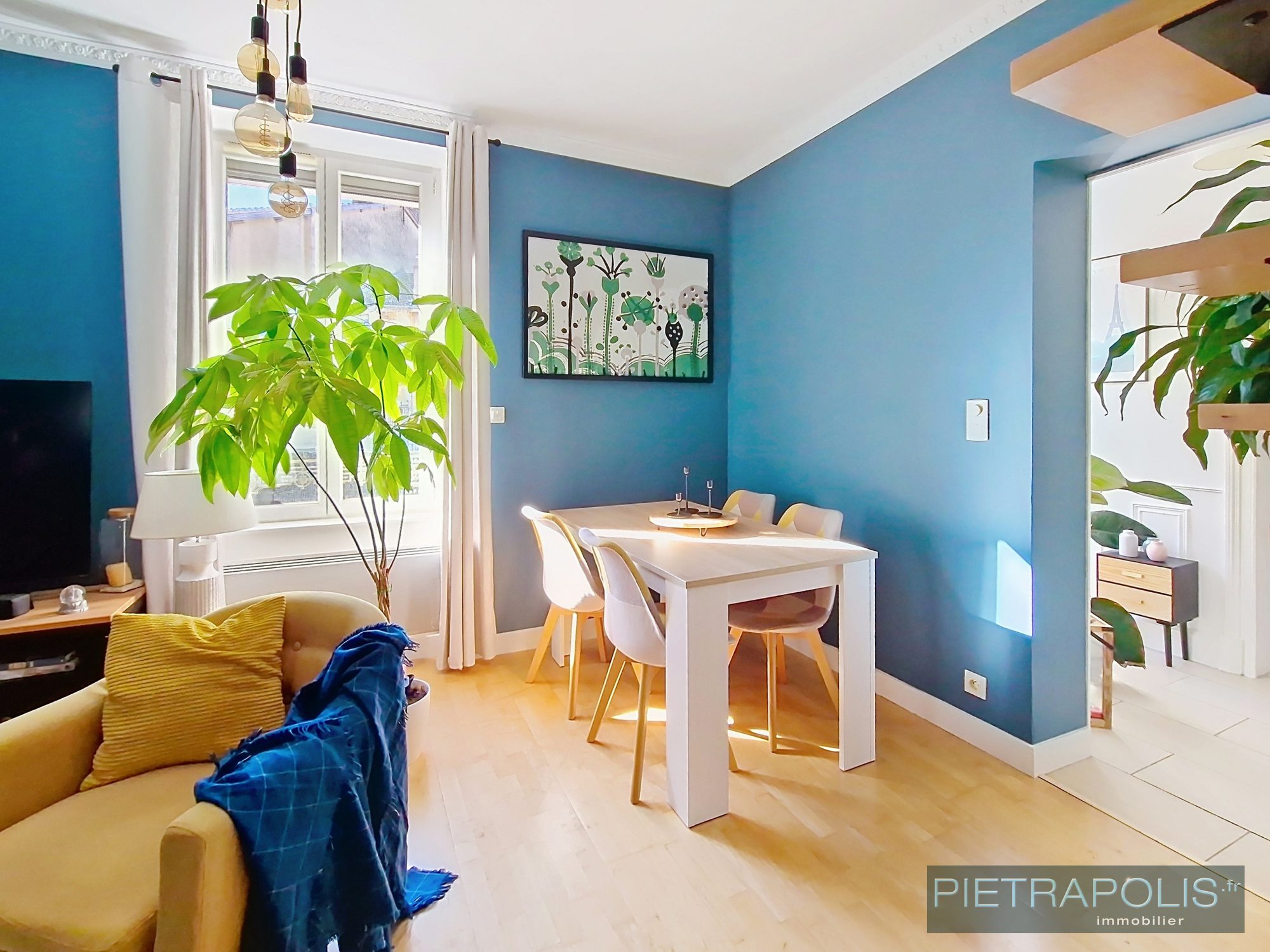 APPARTEMENT DUPLEX - 2 CHBRES – PARKING - CAVE