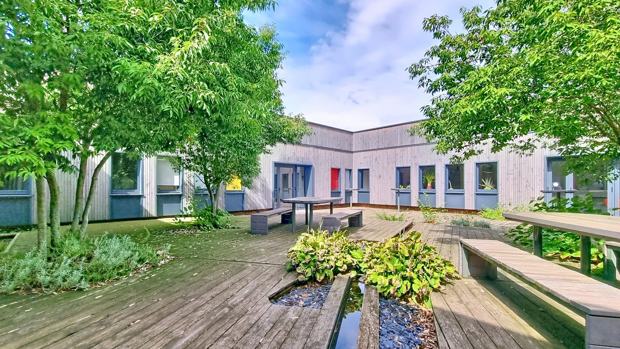 Local professionnel 399m² - Vénissieux Vénissieux 69200