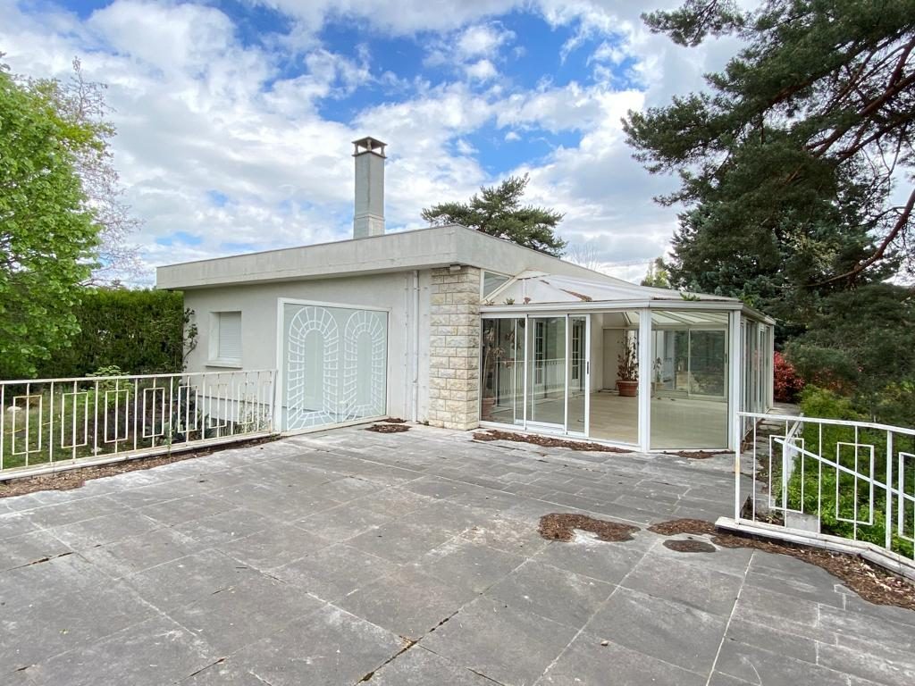 Grande maison avec piscine au calme Dardilly 69570