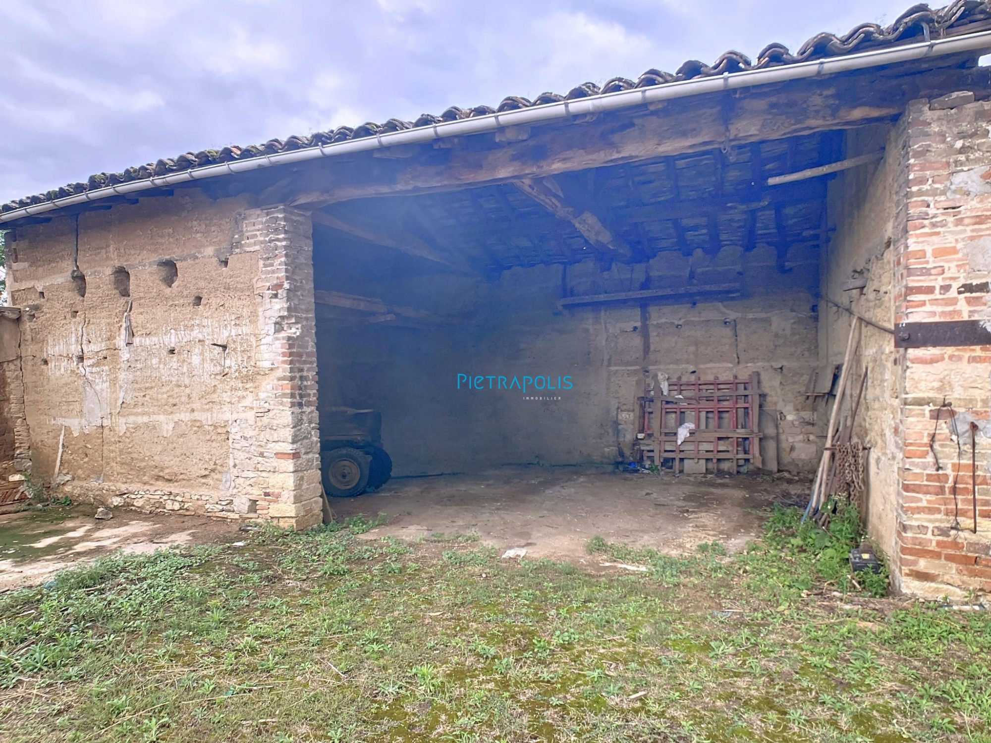 maison à rénover - 4 chambres potentielles - jardin - dépendances Saint-Georges-de-Reneins 69830